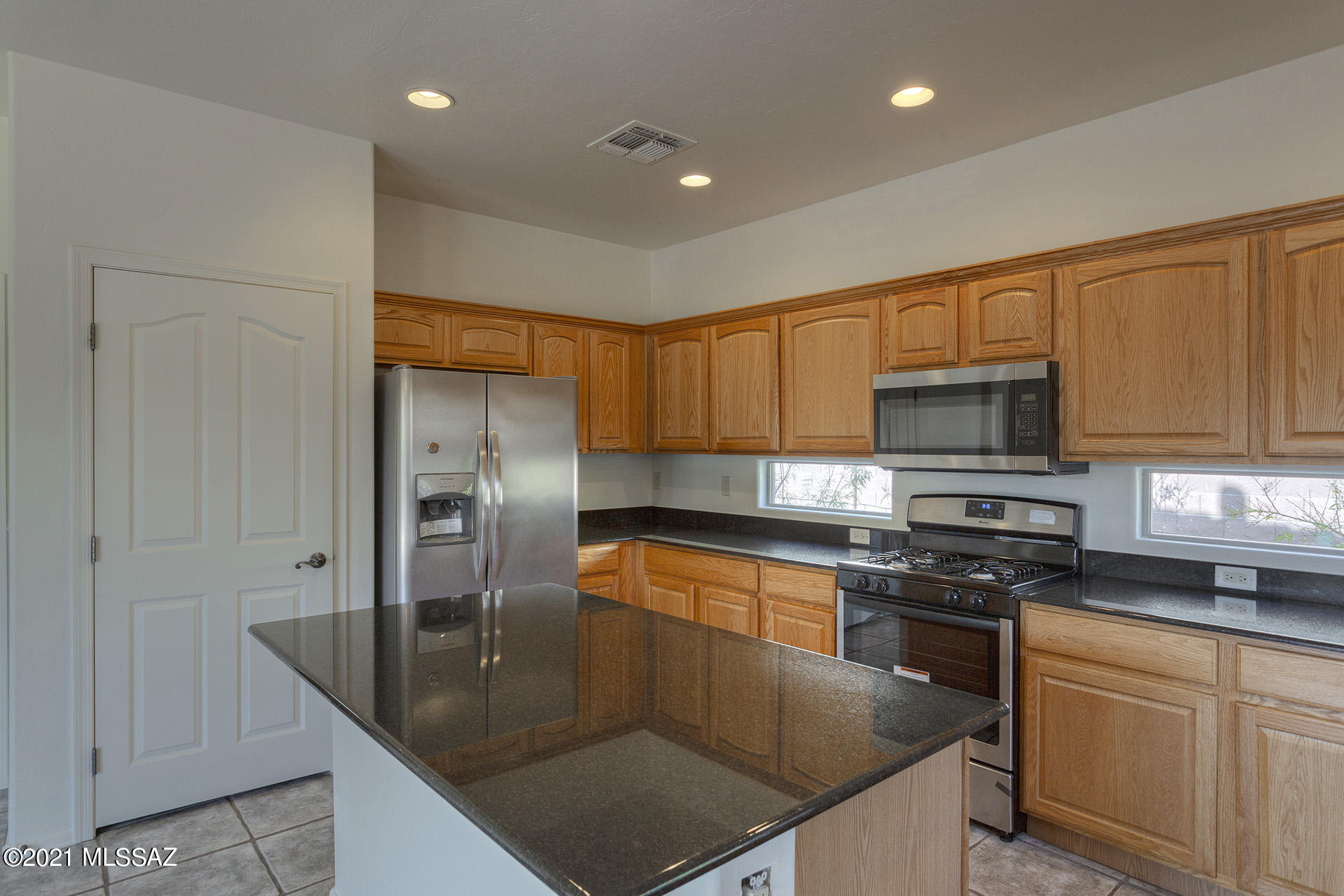 Encanto Del Lago (1-82) - Residential