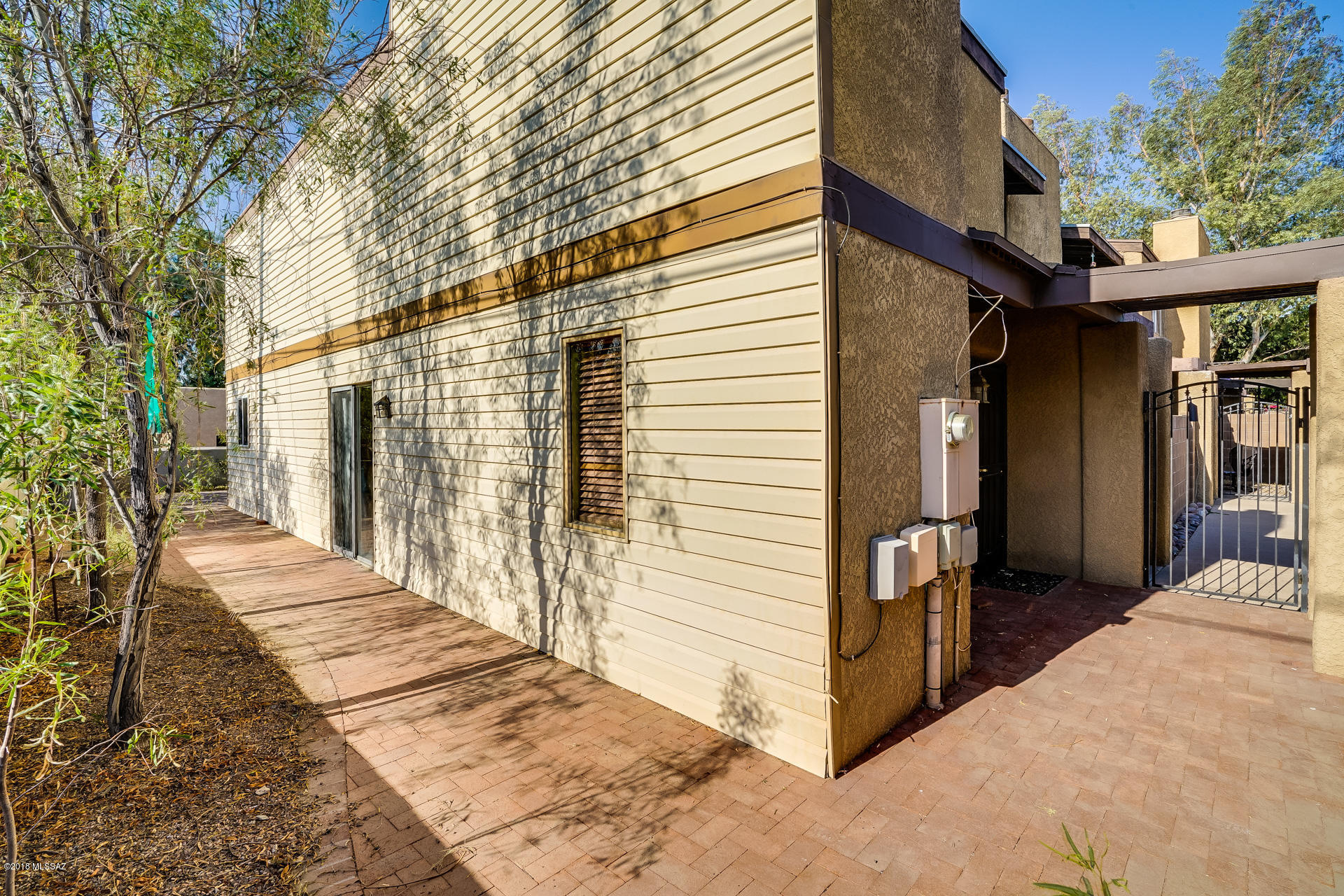 Village Square Twnhms (1-9) - Residential