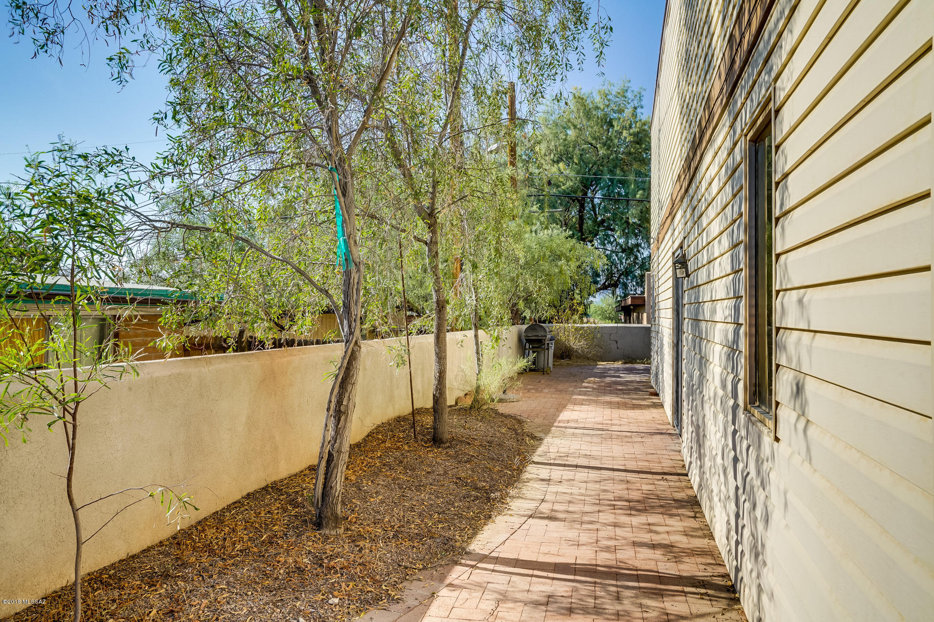 Village Square Twnhms (1-9) - Residential