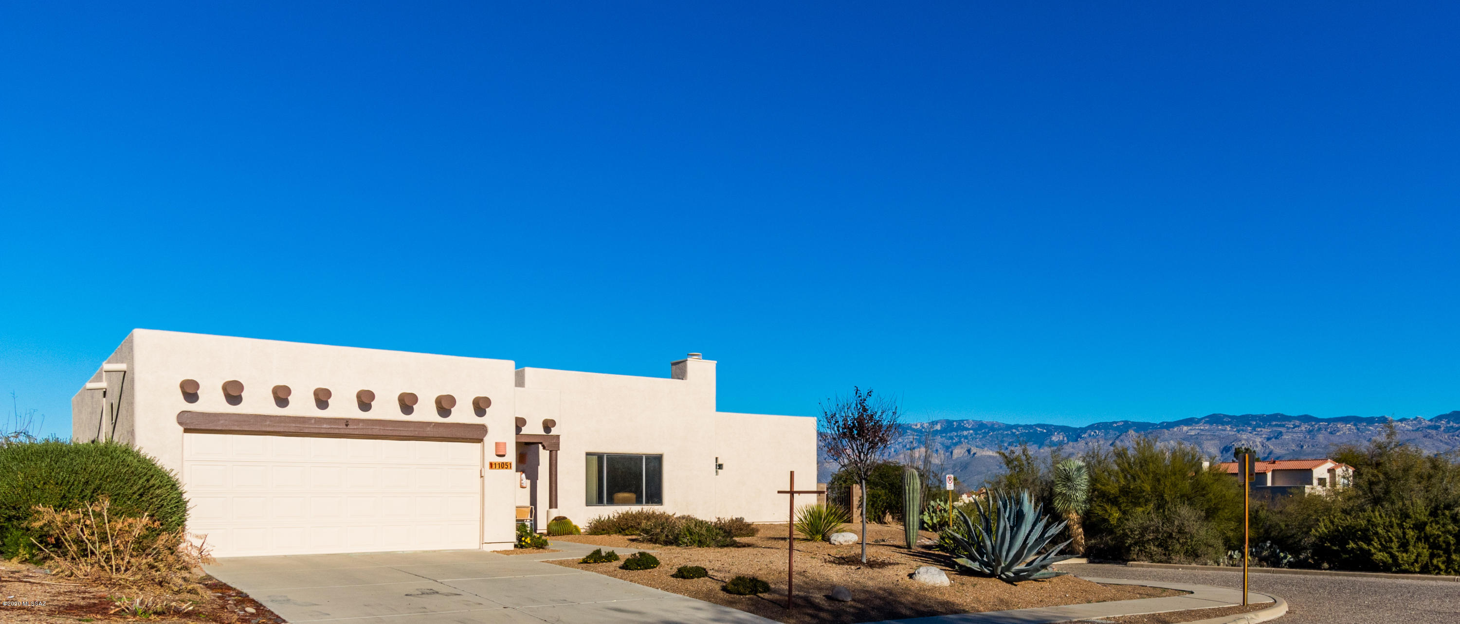 Seller will accept or counter offers between $269K-$280K.  One owner custom Sombra Home in coveted Silverado Hills.  Located at the end of the street, backing to a large greenbelt with beautiful mountain views.  Open floor plan with kitchen opening to Great Room with Beehive fireplace.   Sliding glass doors and LOTS of windows out to a large covered patio with expansive mountain views of the Catalinas. Tucson mountains display in the front Great Room windows!!!    Kitchen has large breakfast bar with plenty of seating and a large dining area with windows displaying the back yard with citrus trees and the mountains as a backdrop.   Split floor plan with Master En-suite on one side, 2 bedrooms, bath and laundry closet on the other.  Freshly painted exterior, new HVAC, newer Hot Water Heater.