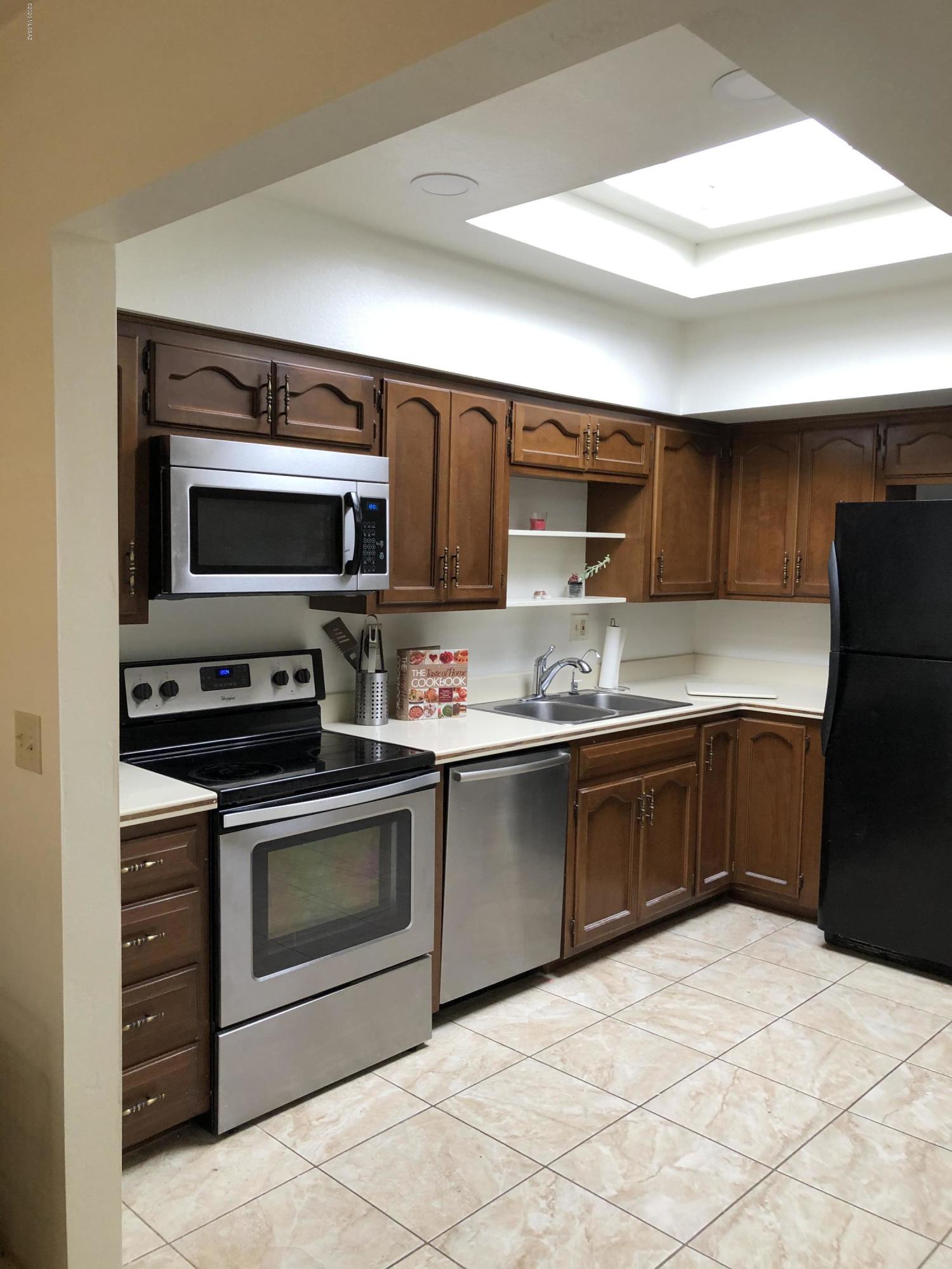 Pueblo Villas East (1-36) - Residential