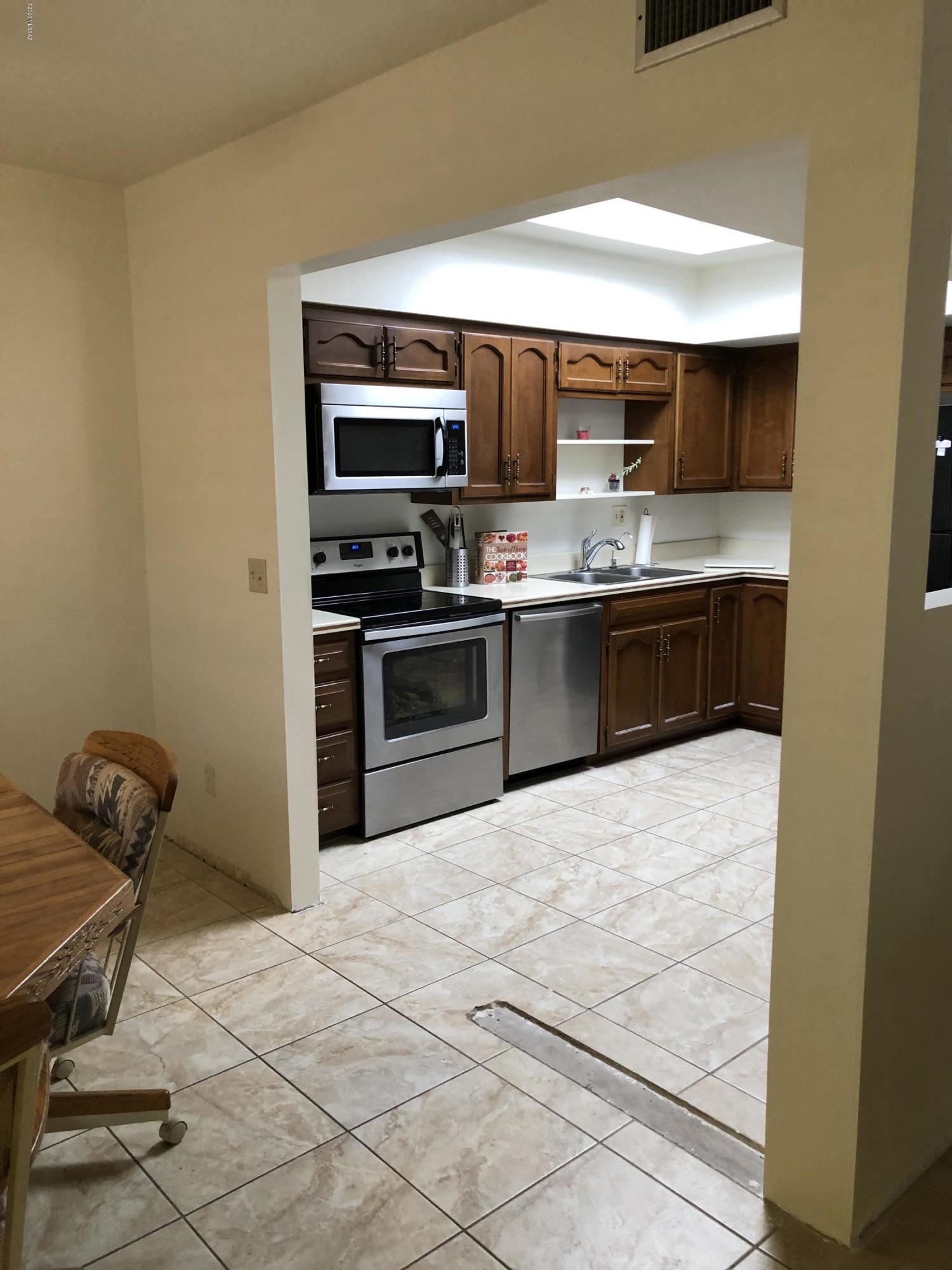 Pueblo Villas East (1-36) - Residential