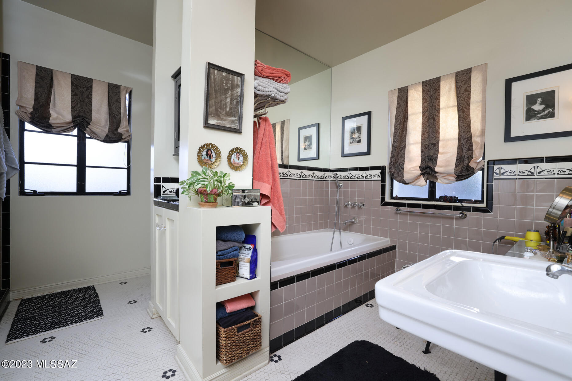 El Encanto Estates - Residential