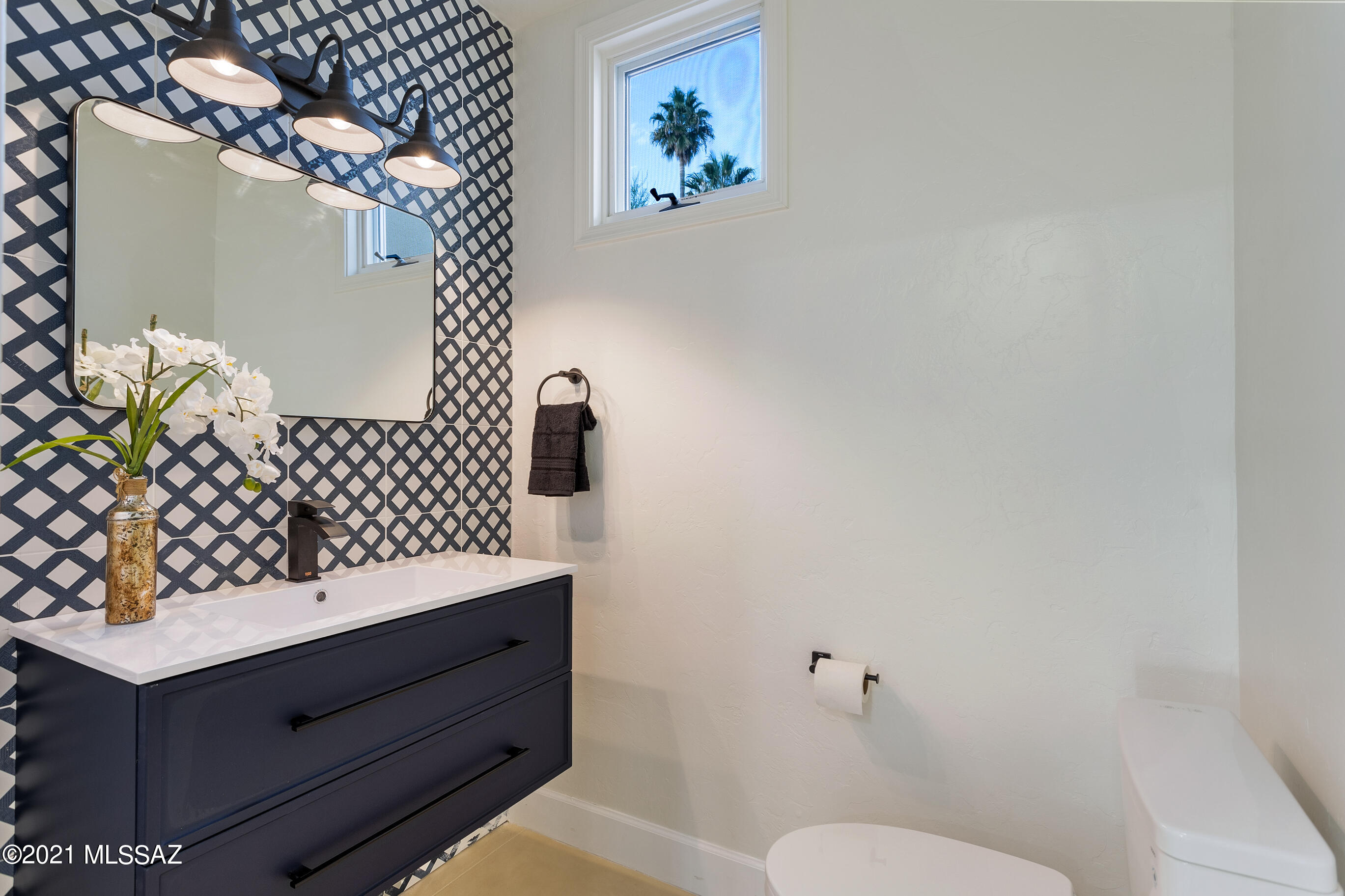 Finisterra (1-210) - Residential