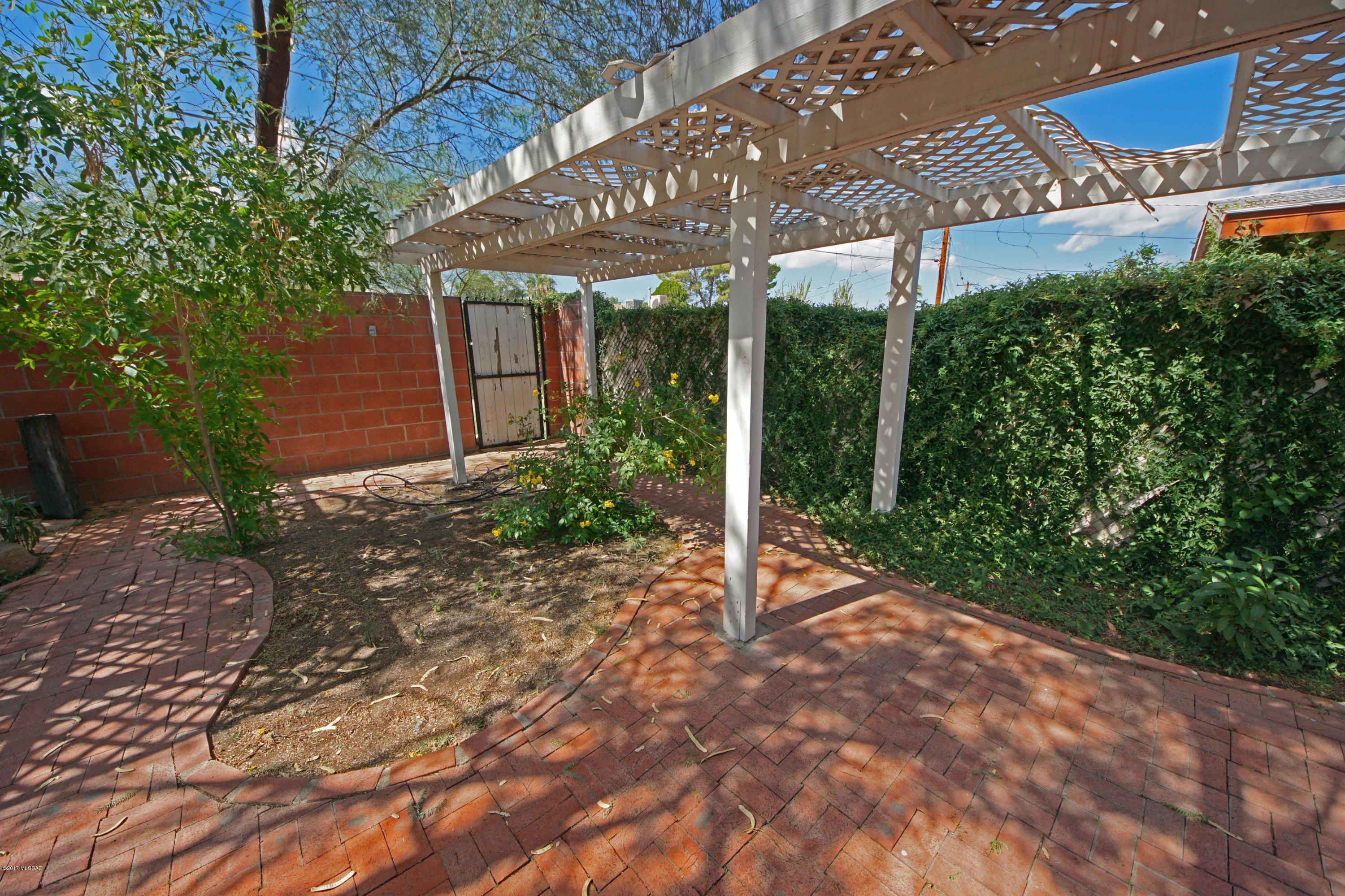 Manana Vista - Residential