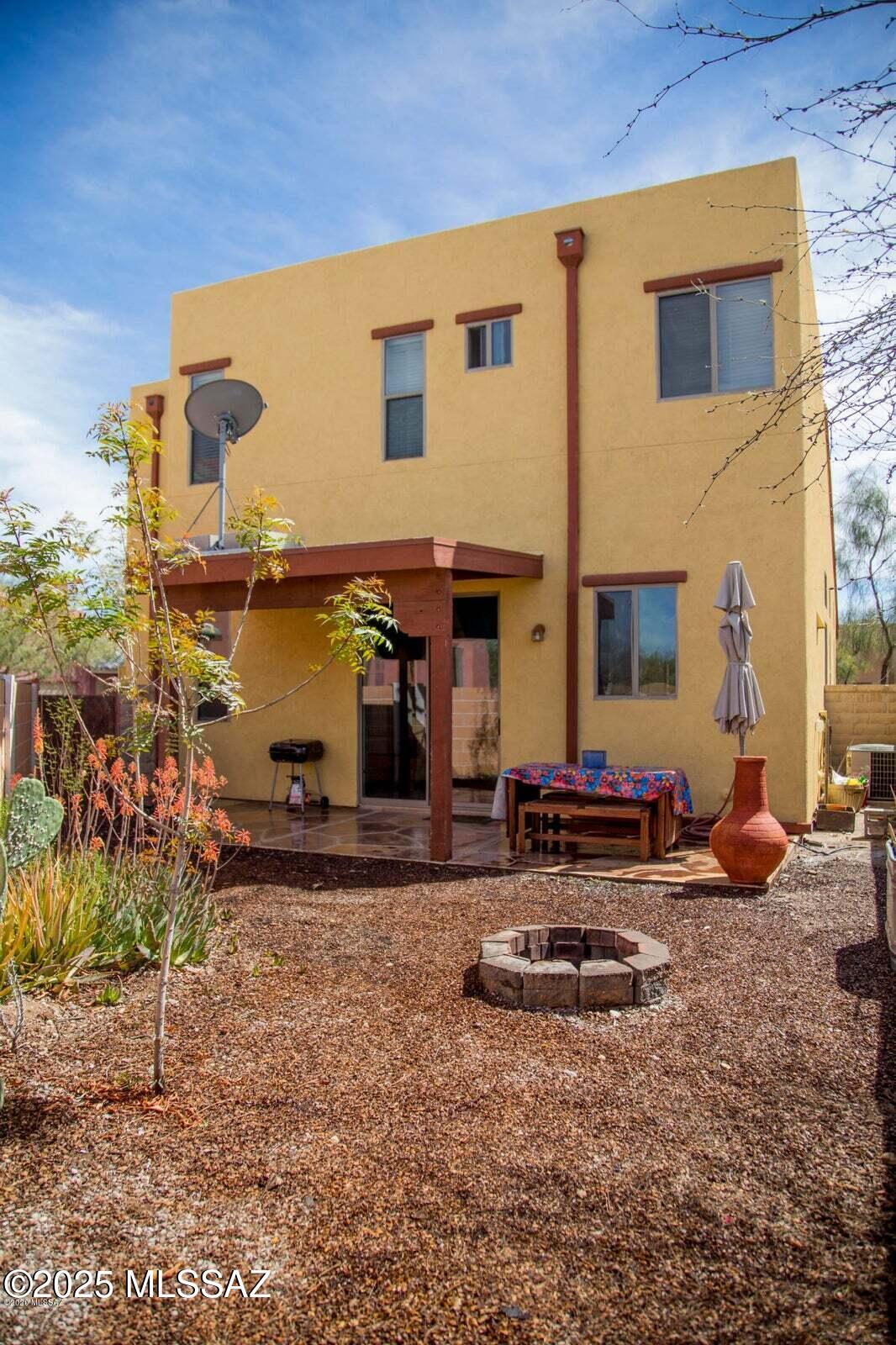 Paseo Estrella (1-104) - Residential Lease