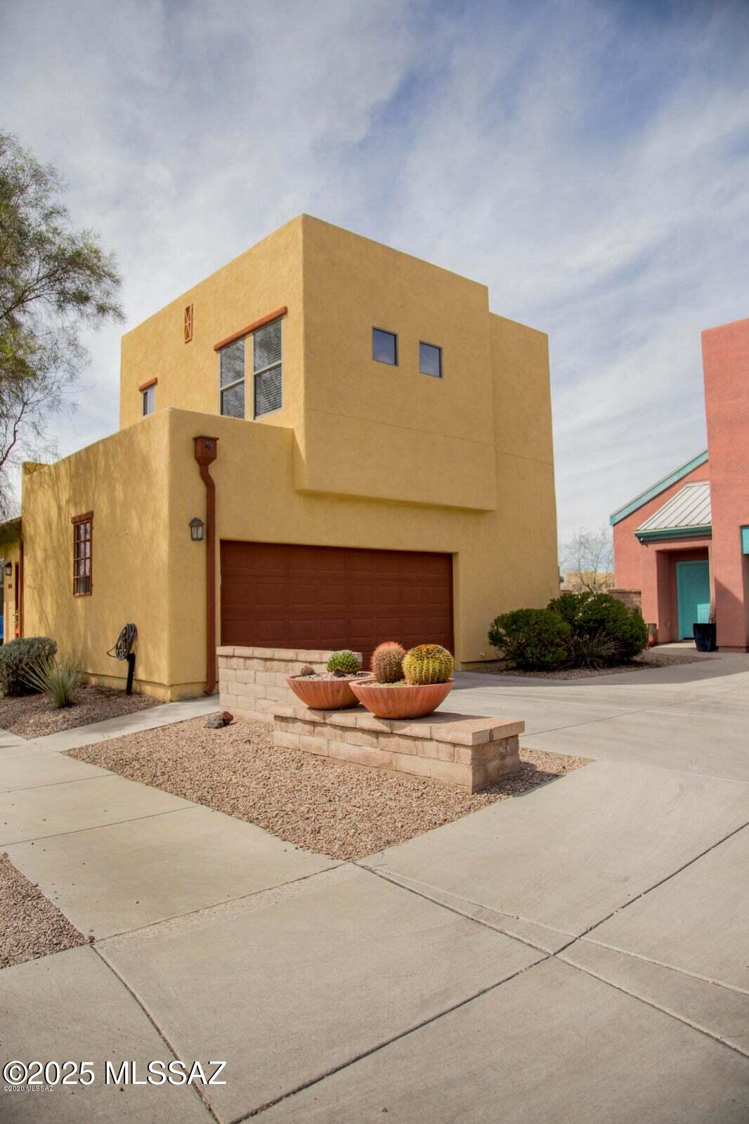 Paseo Estrella (1-104) - Residential Lease
