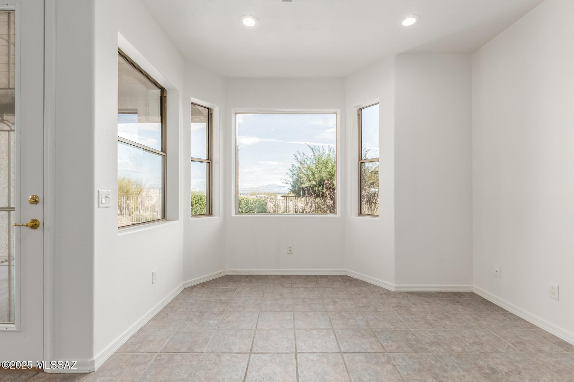 Las Campanas Village (1-111) - Residential
