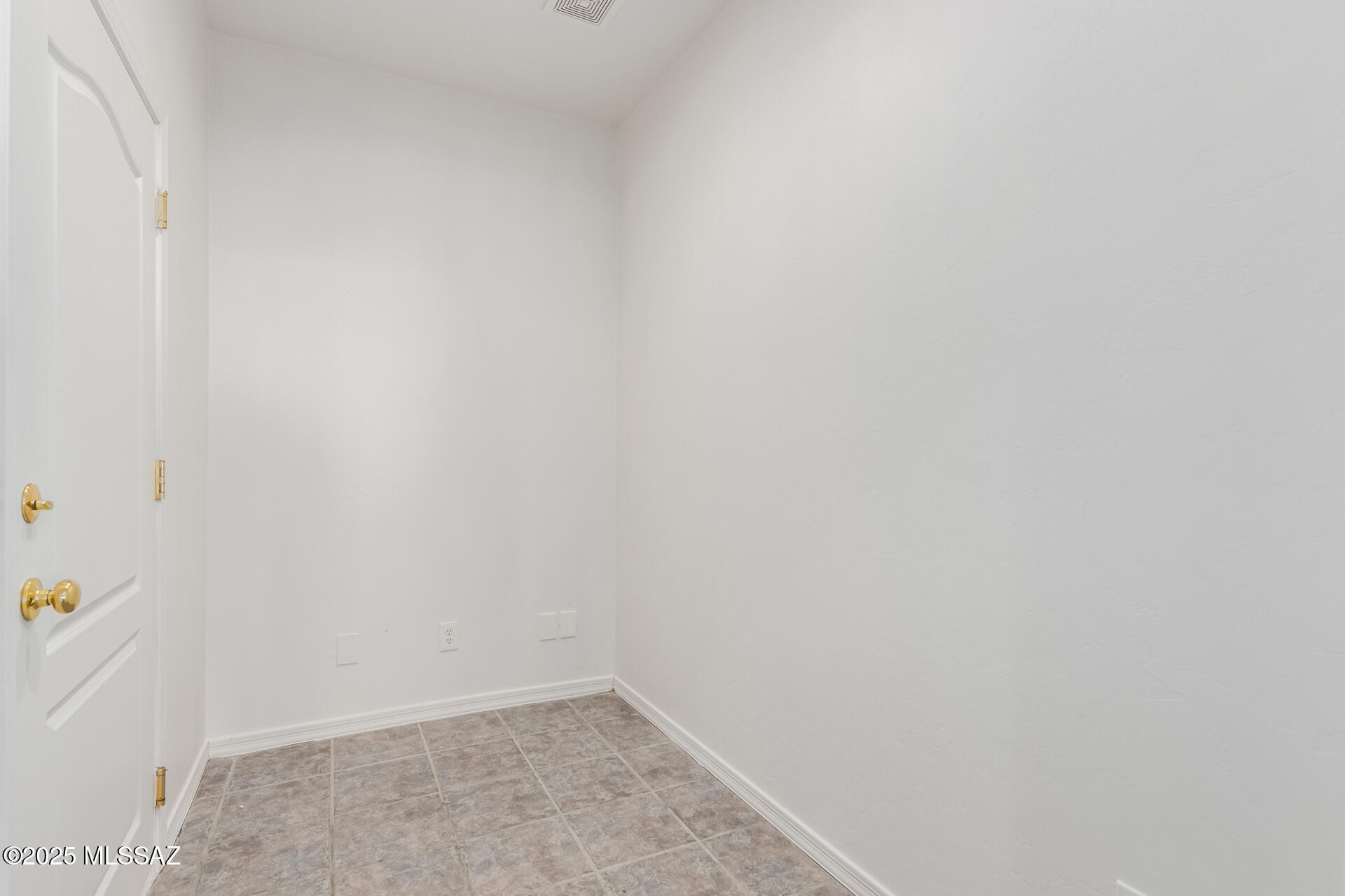 Las Campanas Village (1-111) - Residential