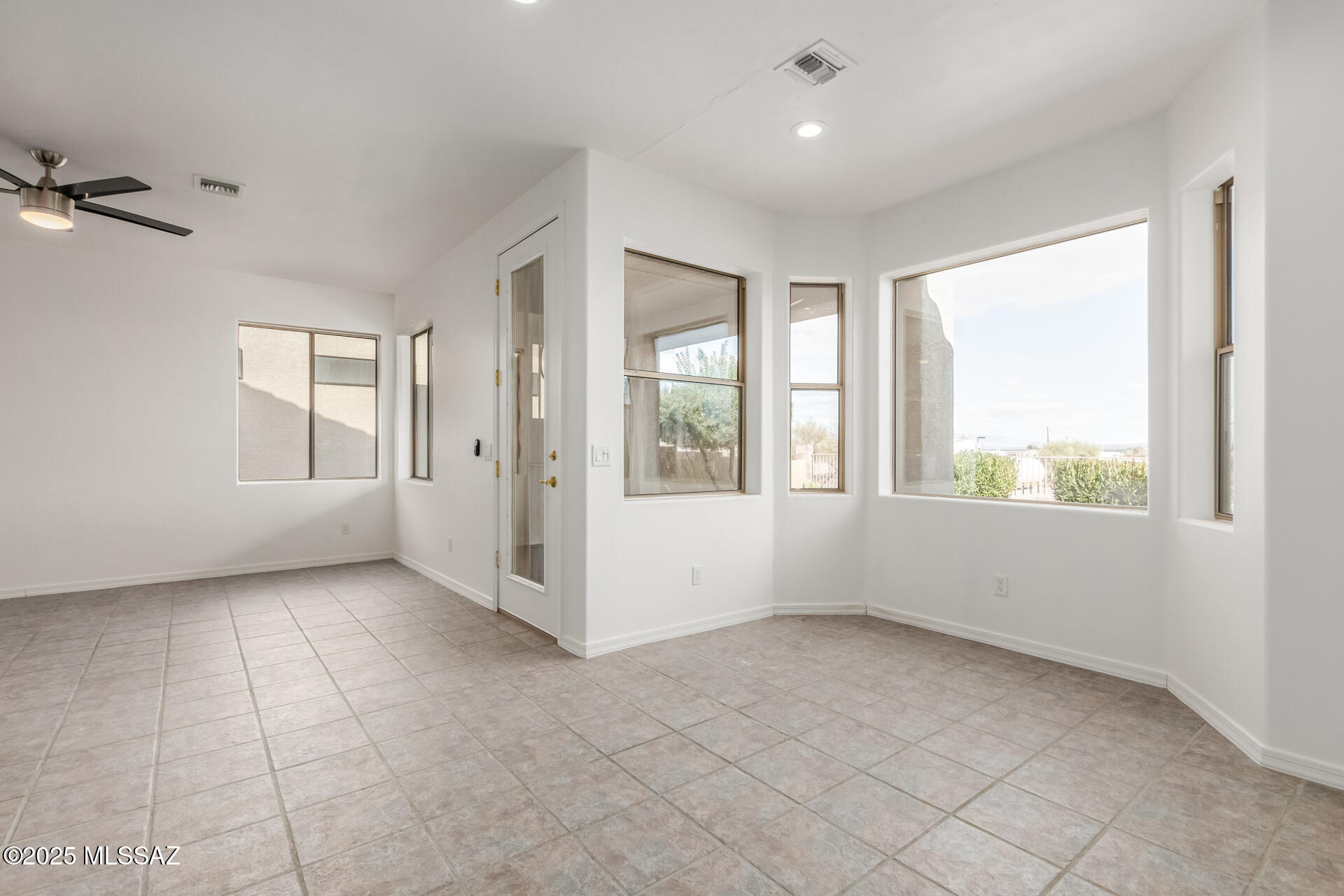 Las Campanas Village (1-111) - Residential
