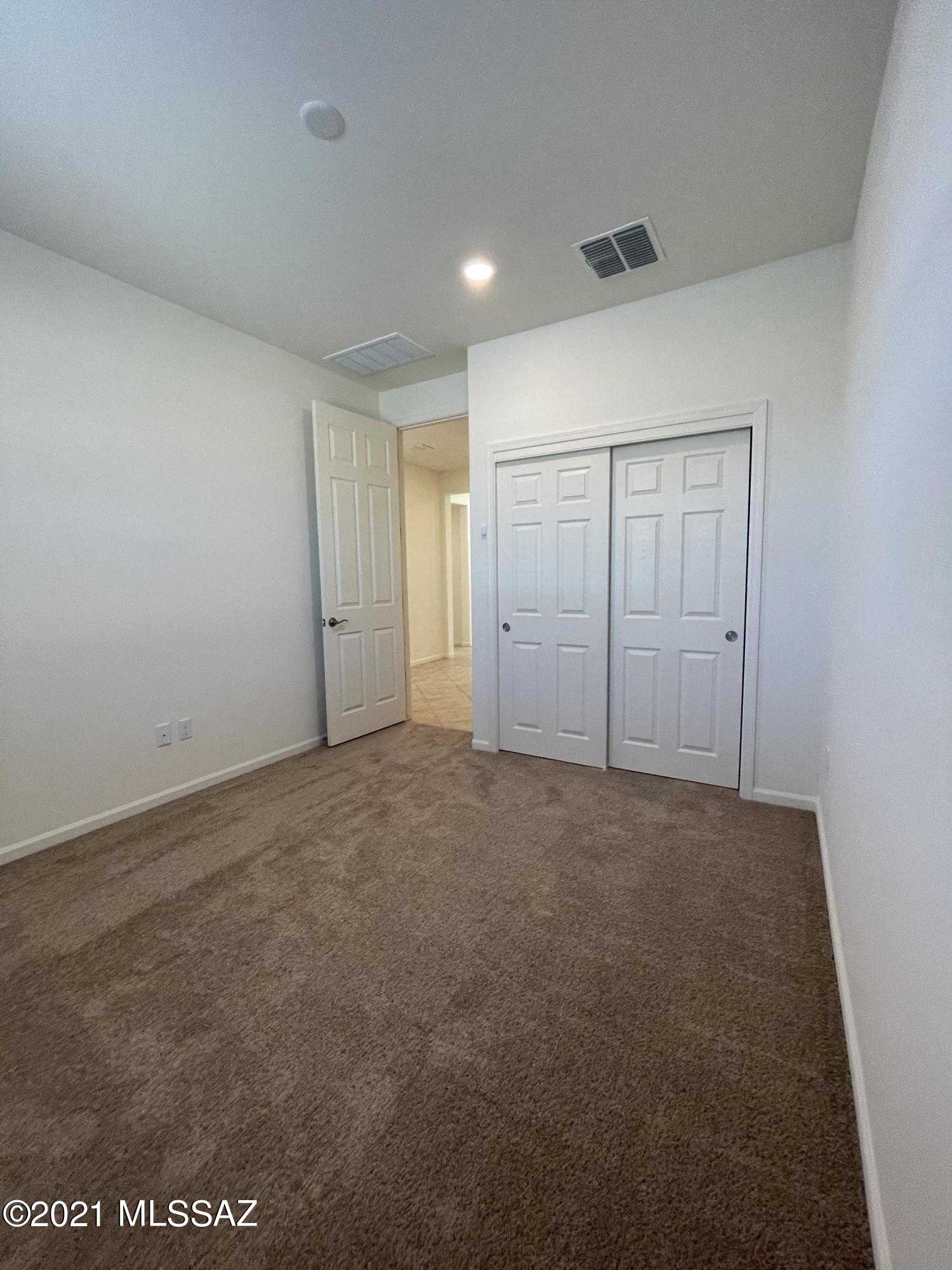 The Vistas At Rincon Knolls SQ20152600506 - Residential Lease