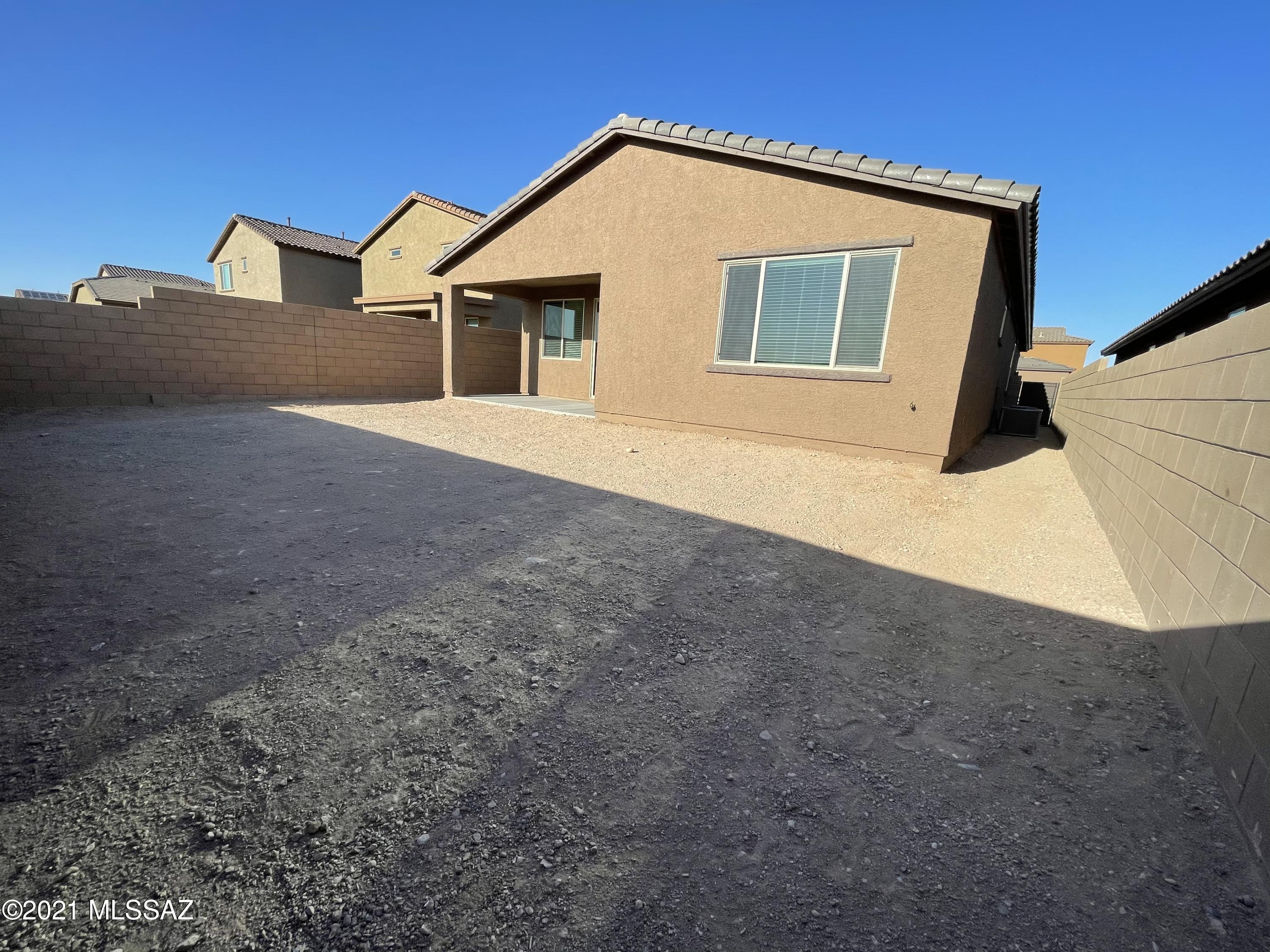 The Vistas At Rincon Knolls SQ20152600506 - Residential Lease