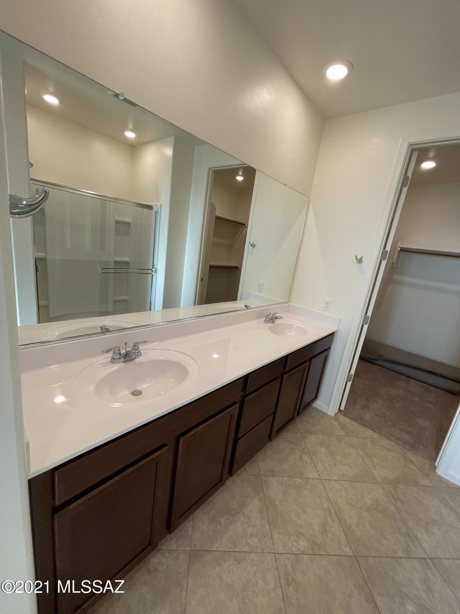 The Vistas At Rincon Knolls SQ20152600506 - Residential Lease