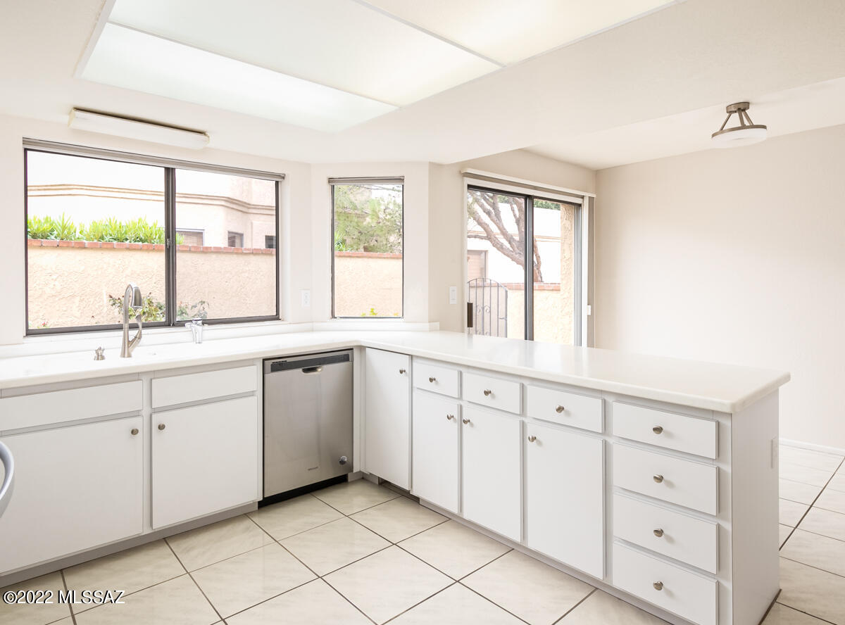 Tucson National Townhomes West II (1-81) - Residential