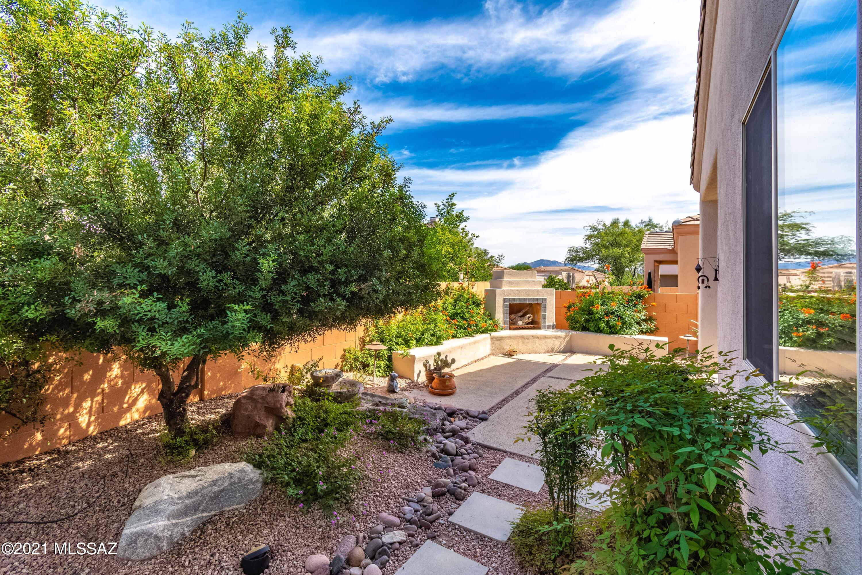 Rancho Esperero (1-343) - Residential