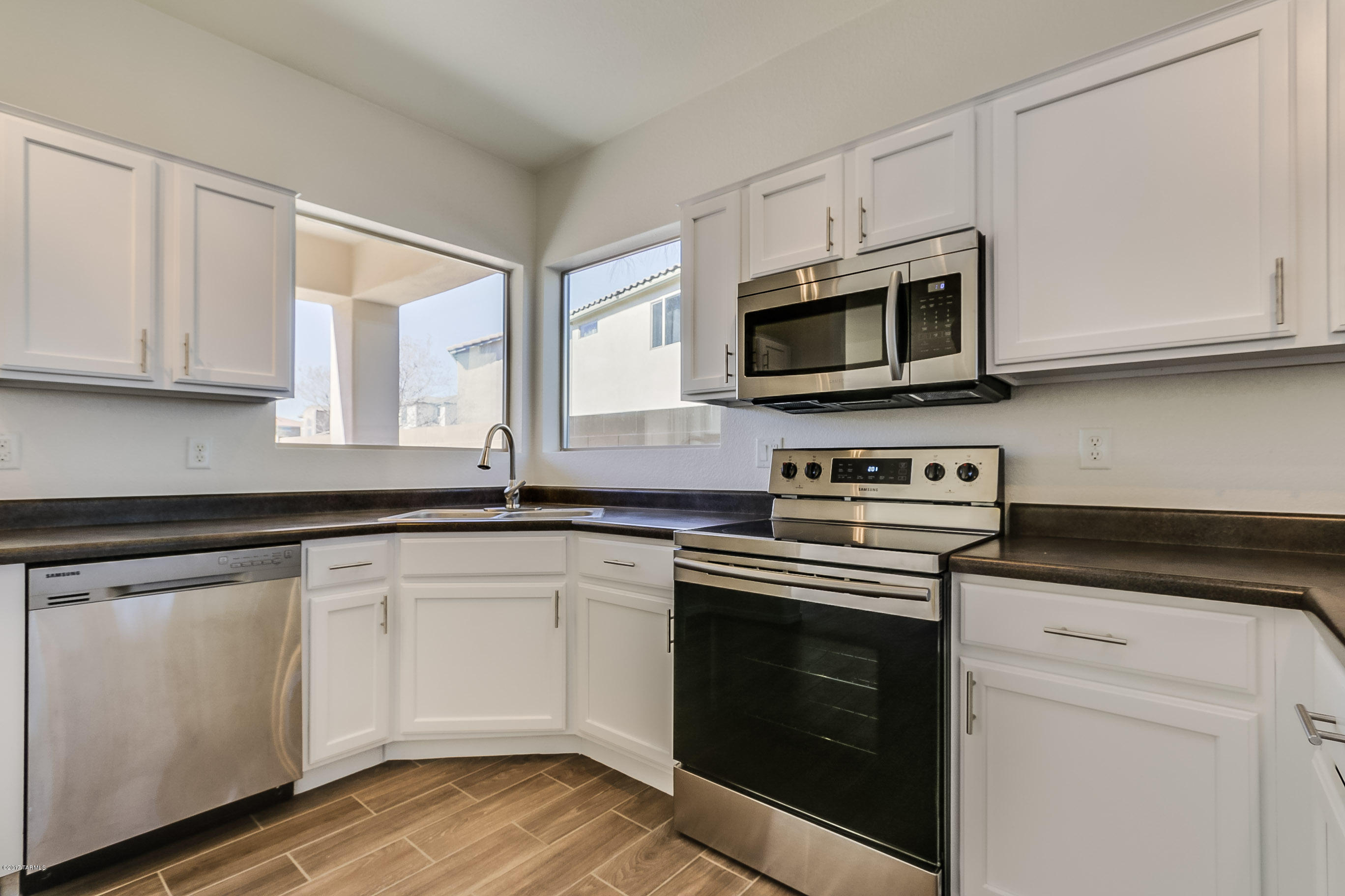 Presidio De Cancion (1-200) - Residential