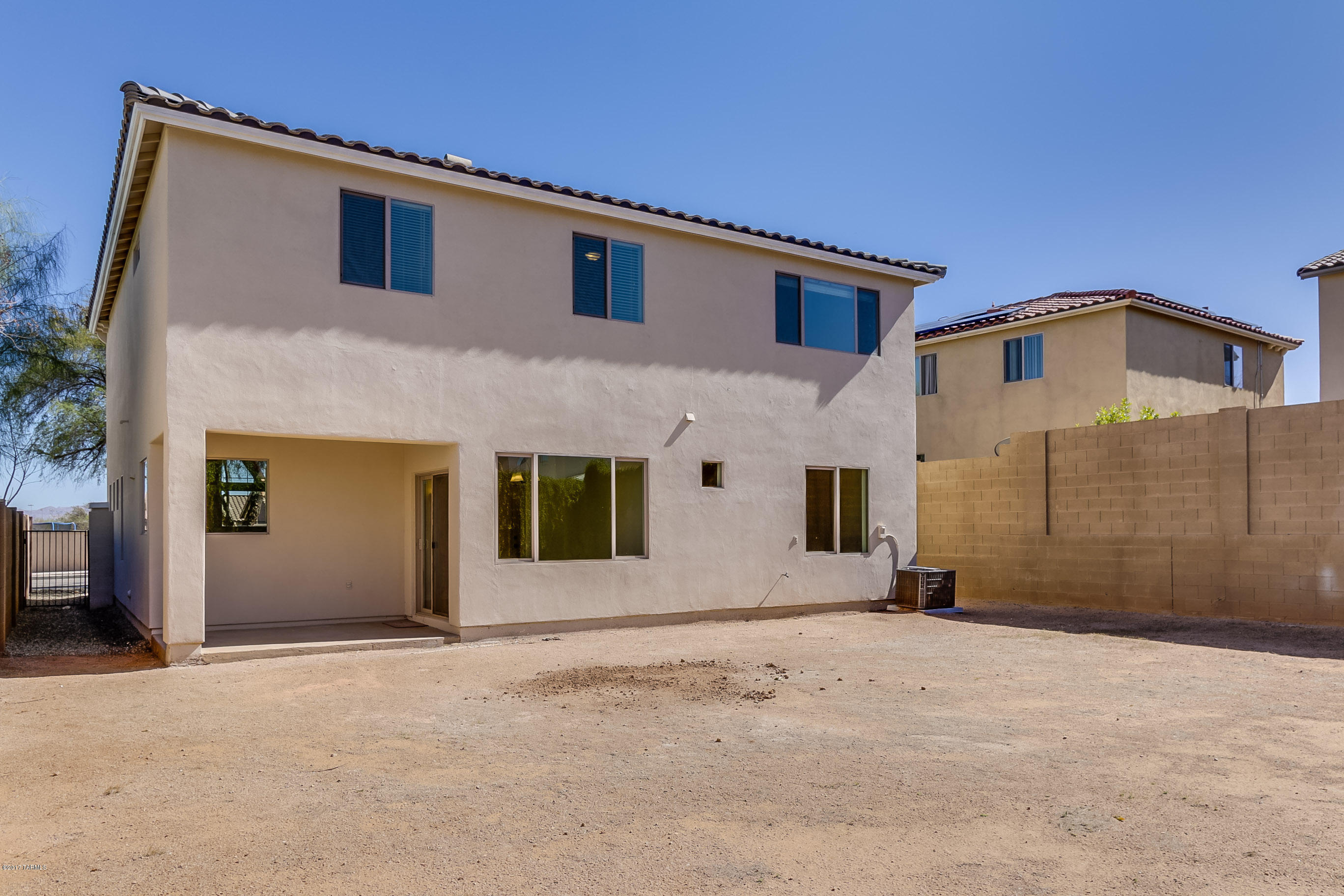 Presidio De Cancion (1-200) - Residential