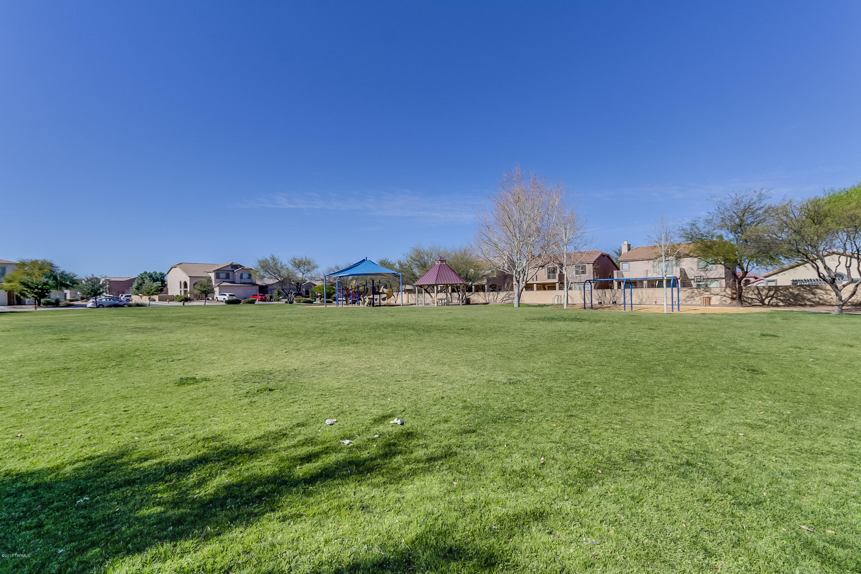 Presidio De Cancion (1-200) - Residential
