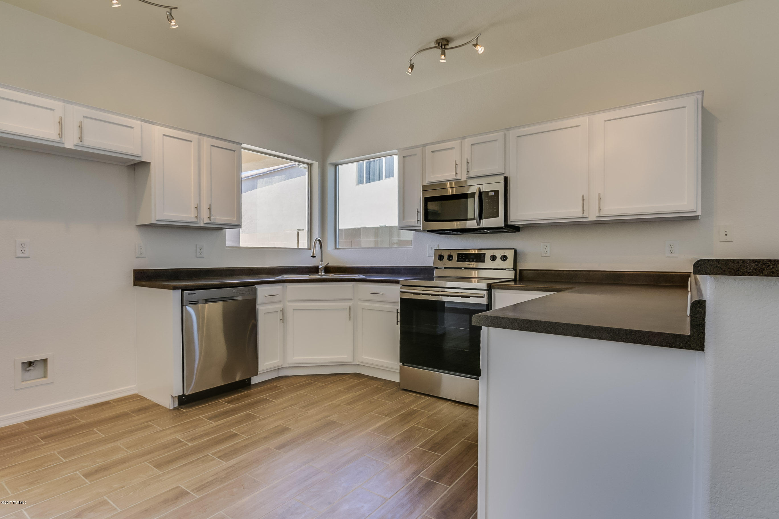 Presidio De Cancion (1-200) - Residential