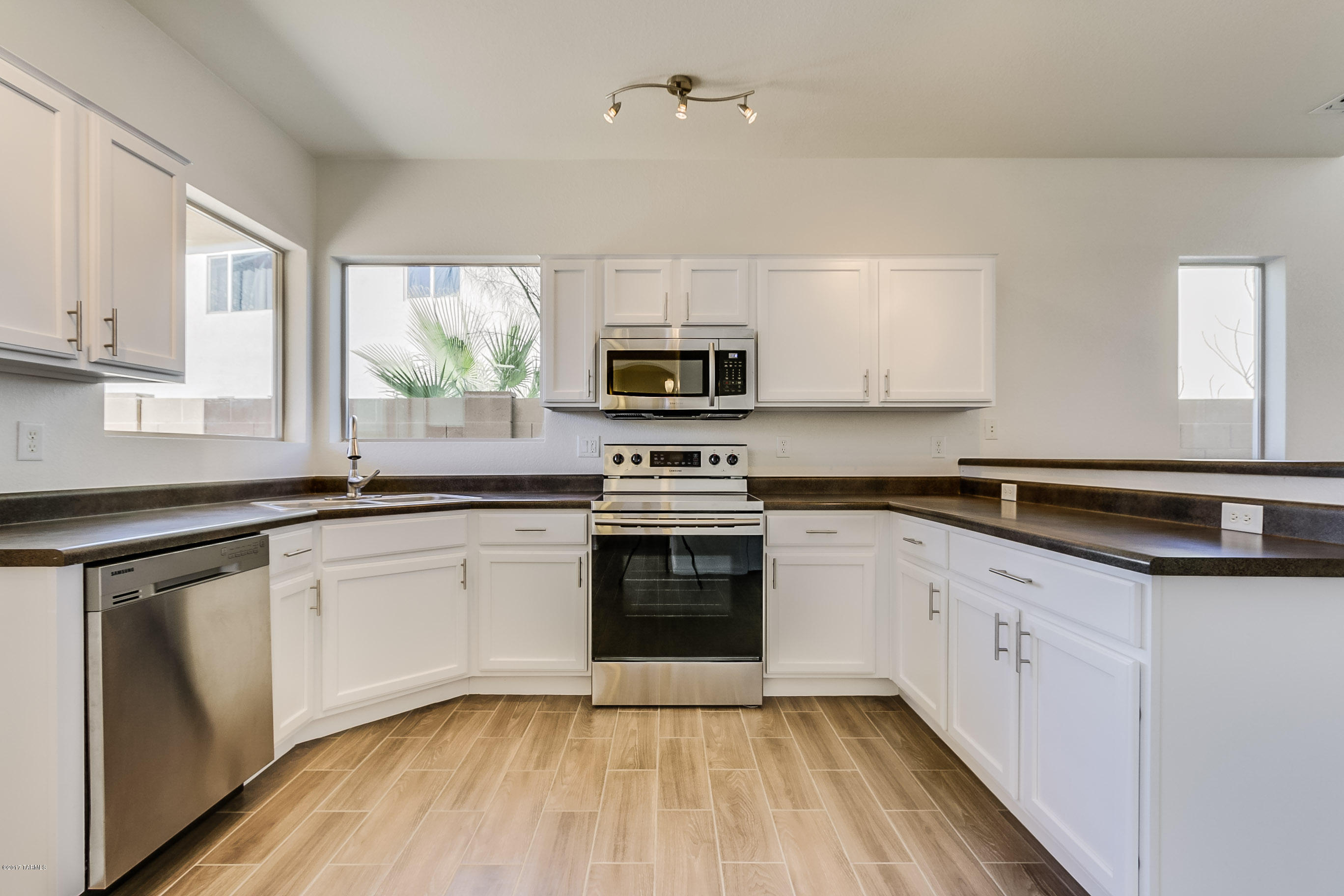 Presidio De Cancion (1-200) - Residential