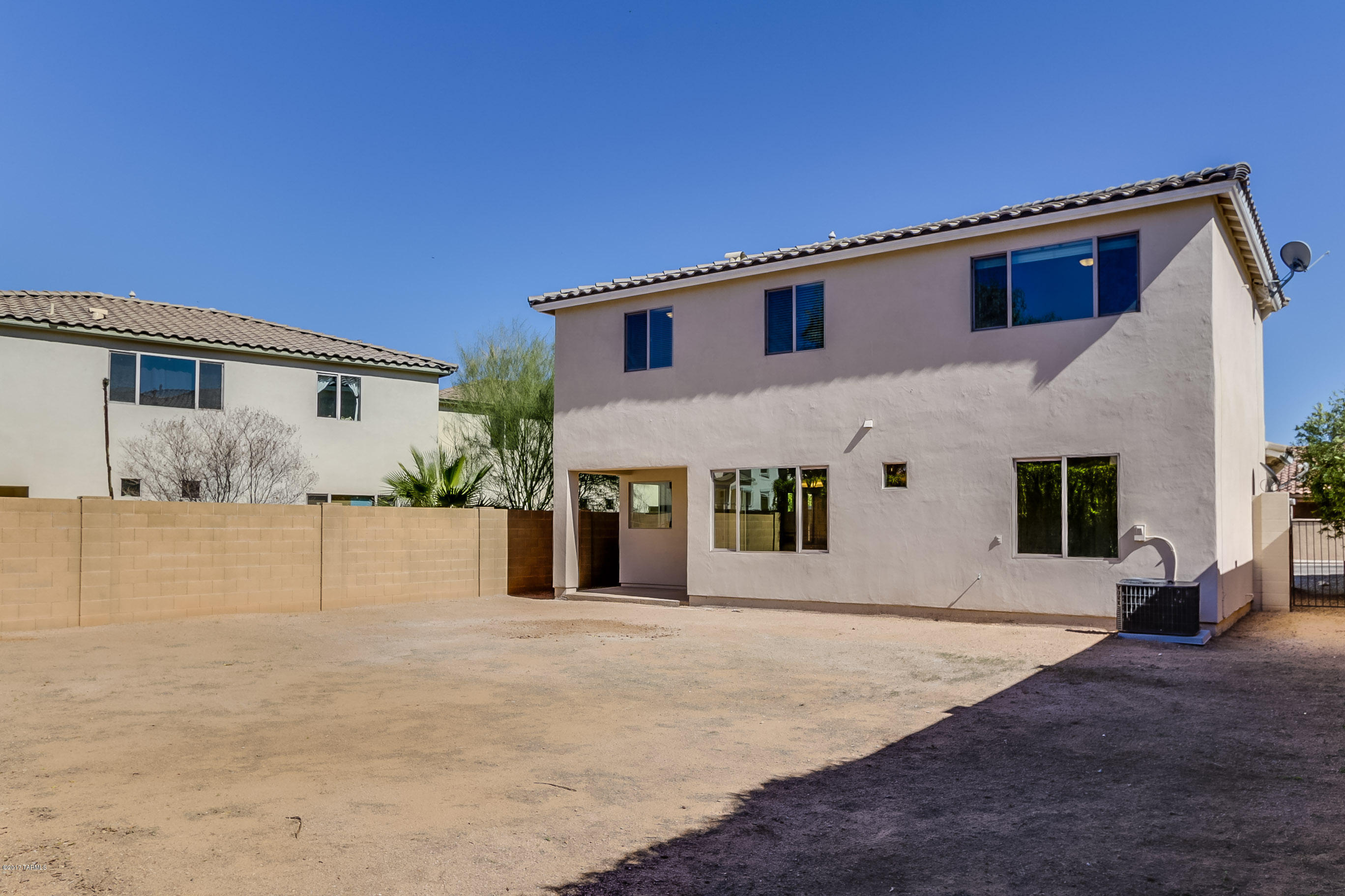 Presidio De Cancion (1-200) - Residential