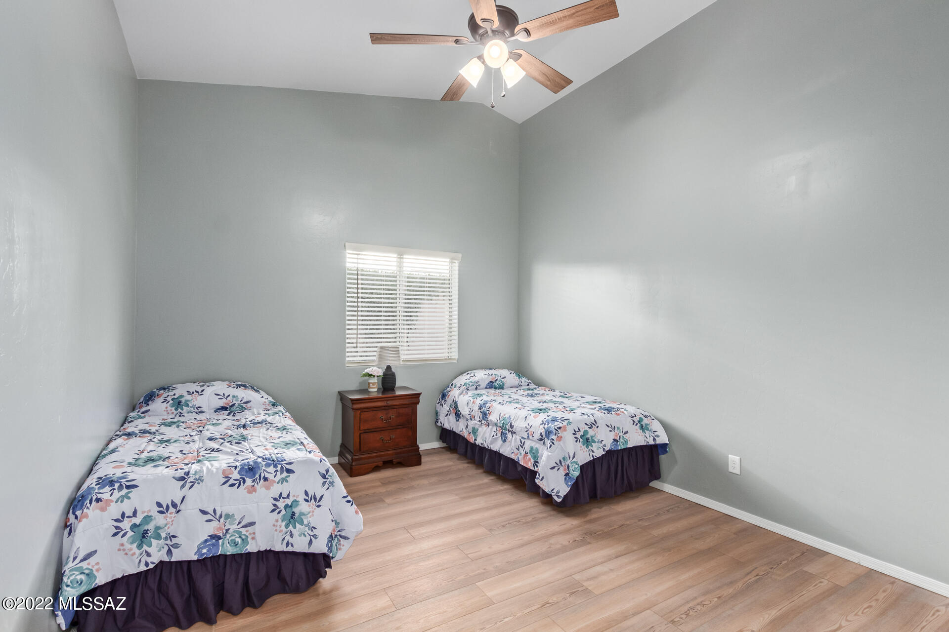 Thornydale Terrace(1-104) - Residential