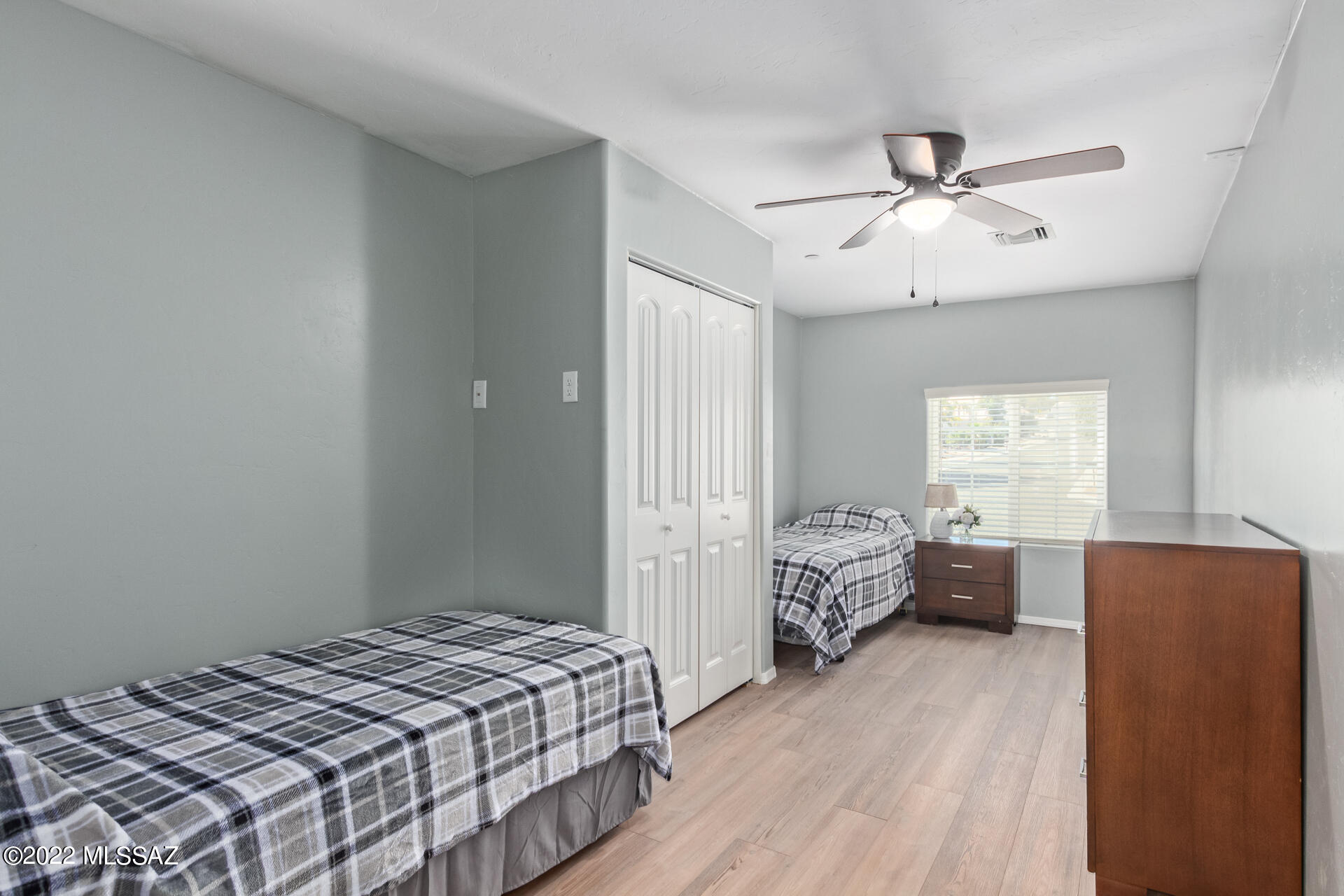 Thornydale Terrace(1-104) - Residential