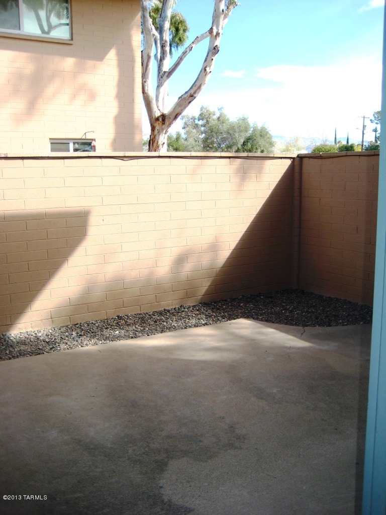 Villa Venice Condos - Residential Lease