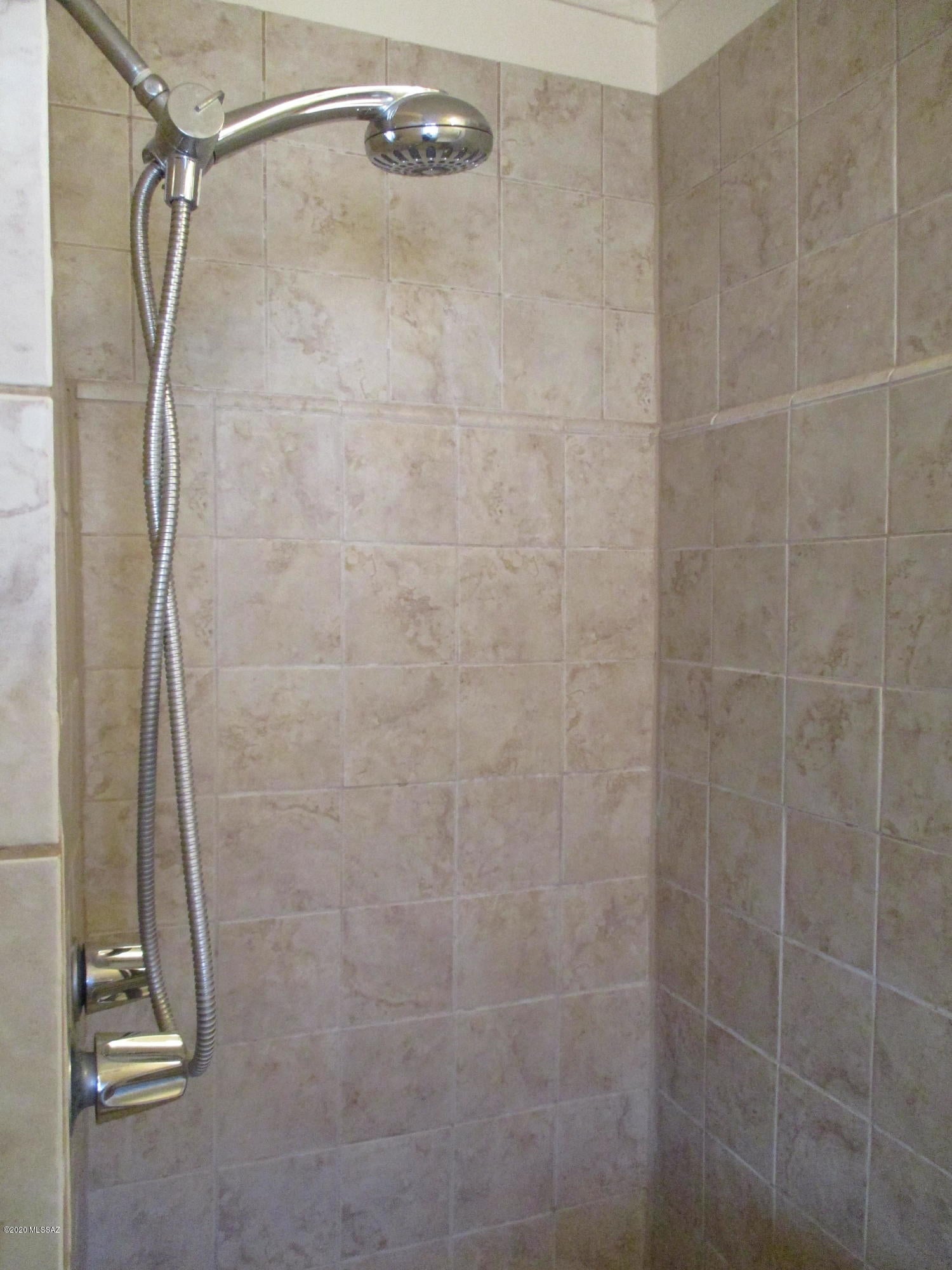 Unsubdivided - Residential Lease