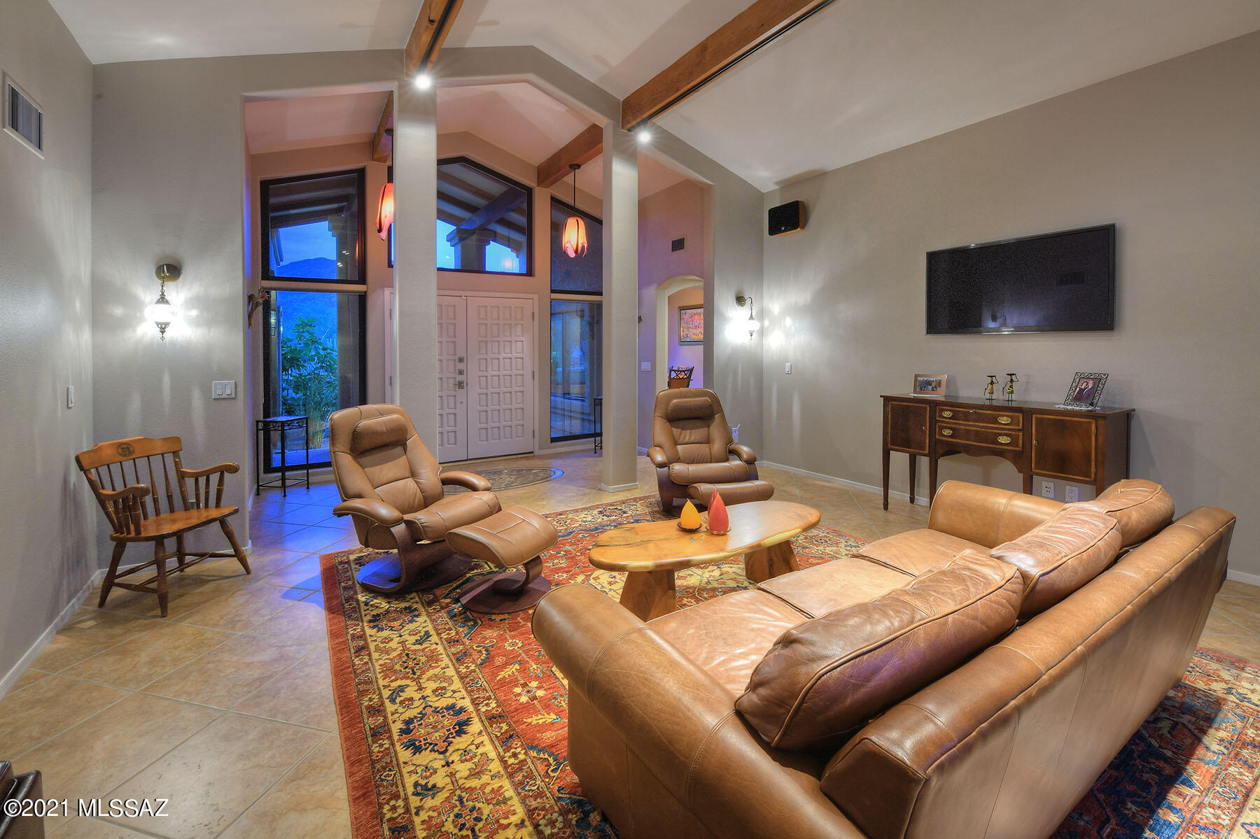 Las Alturas (1-167) - Residential
