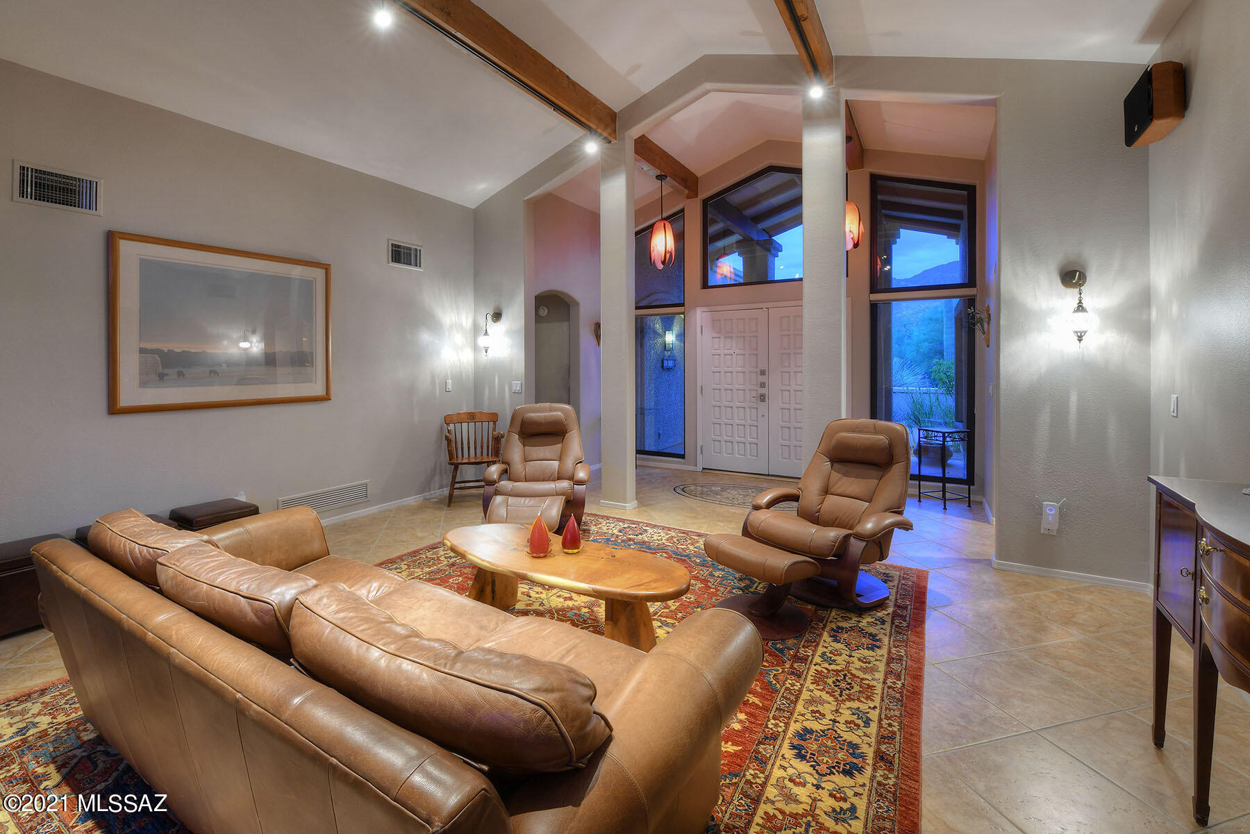 Las Alturas (1-167) - Residential