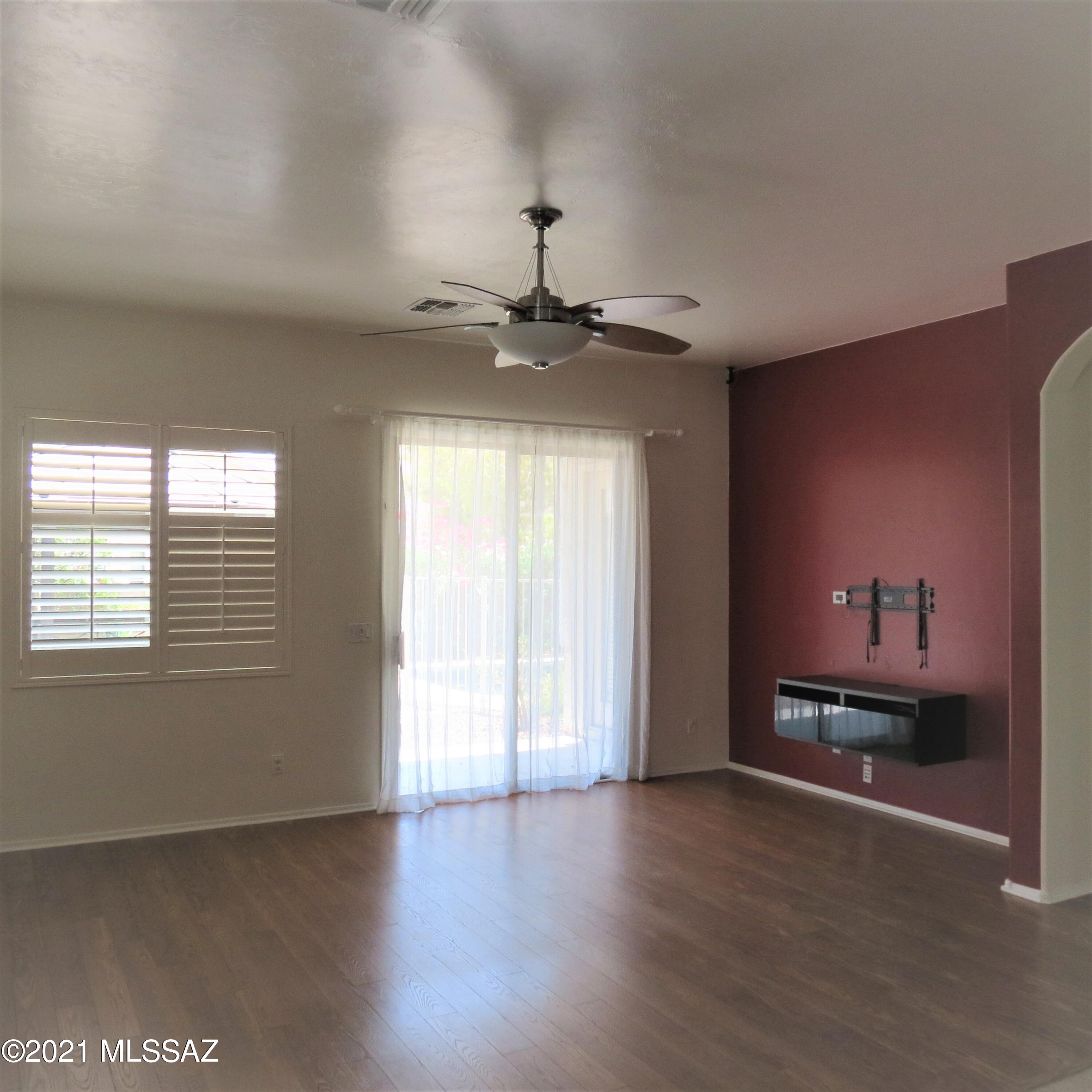 Somerset Canyon Neighborhood 10, Par. X,Y - Residential Lease