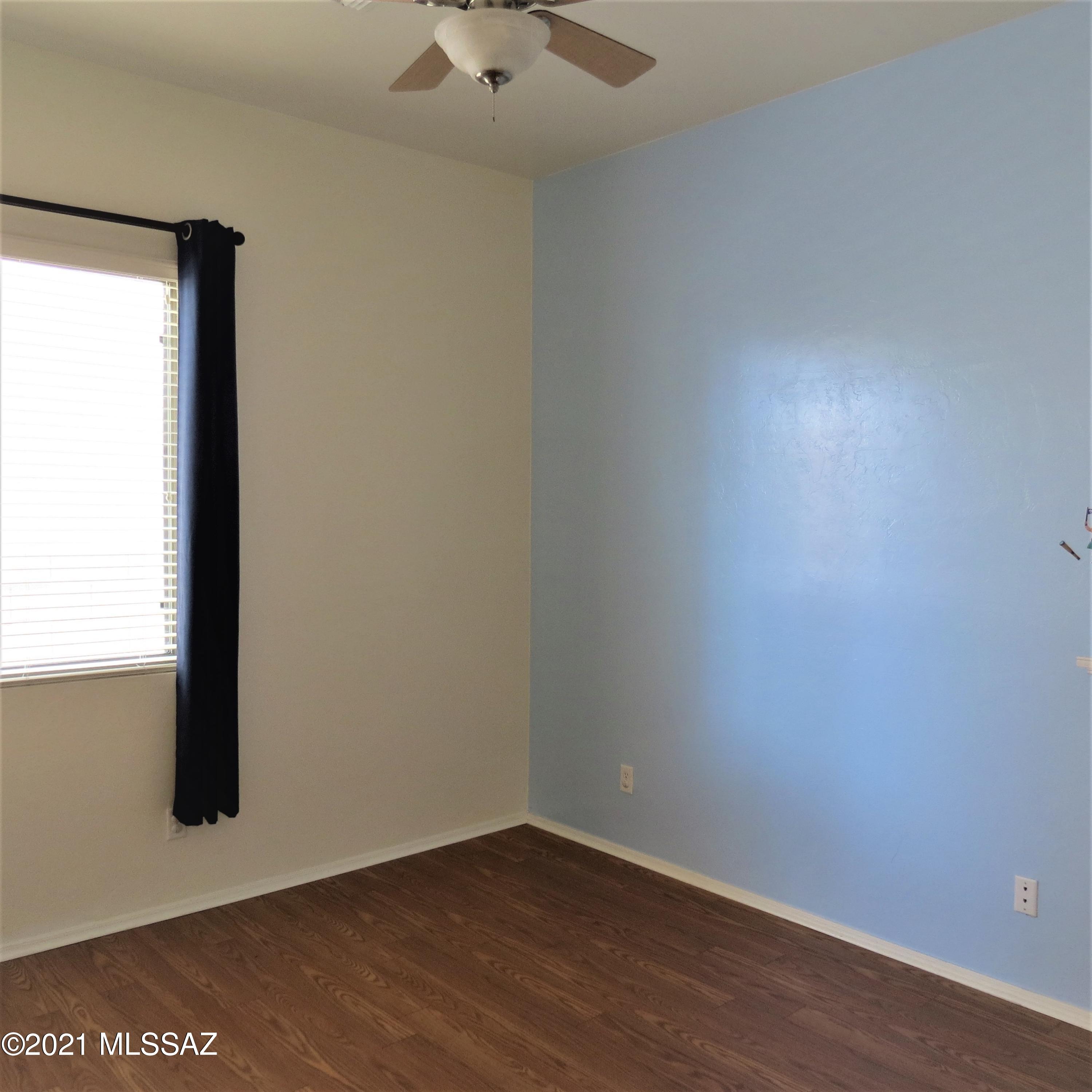Somerset Canyon Neighborhood 10, Par. X,Y - Residential Lease
