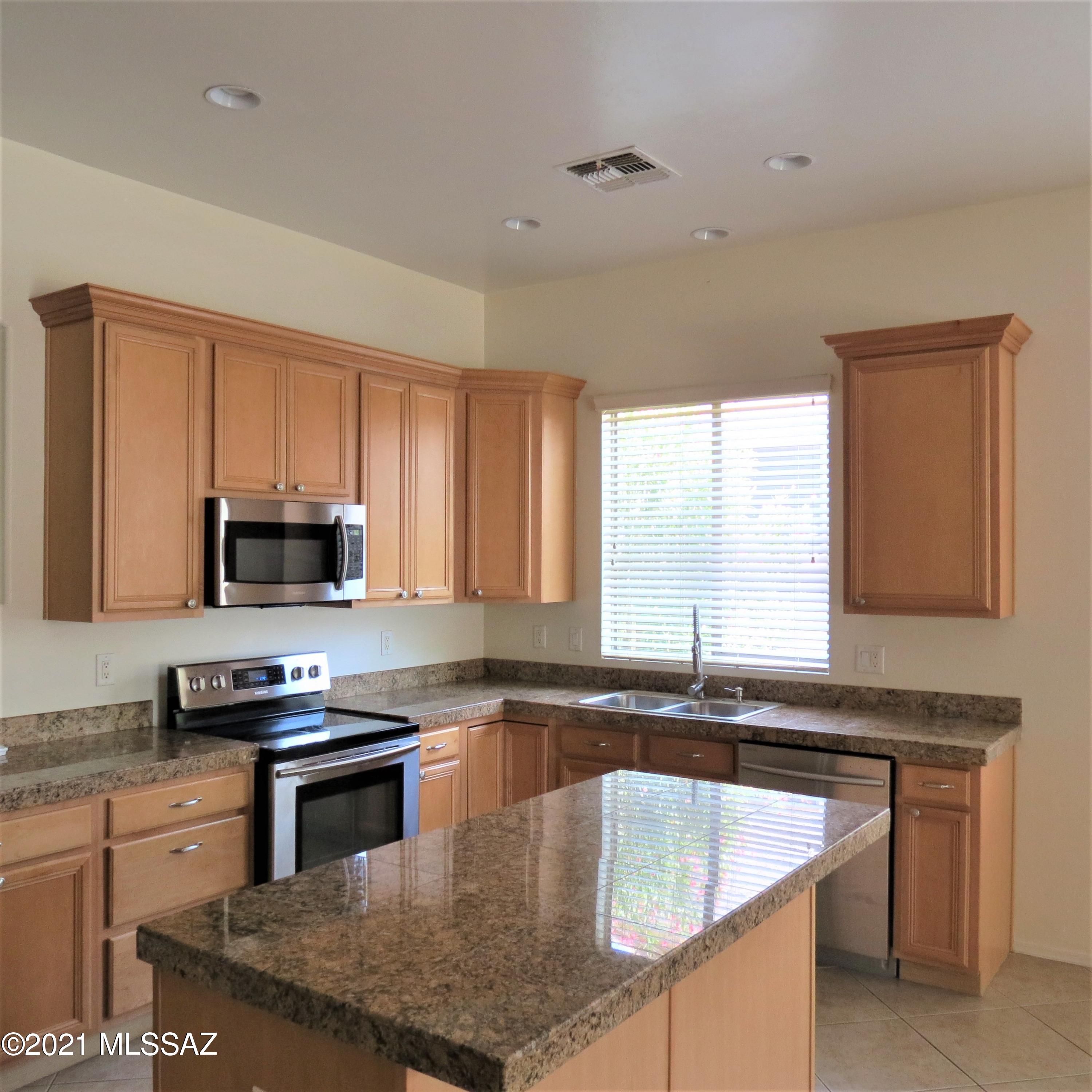 Somerset Canyon Neighborhood 10, Par. X,Y - Residential Lease