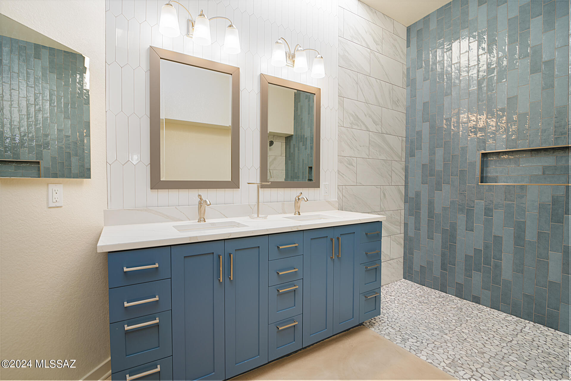 Ventana Canyon Golf Villas - Residential