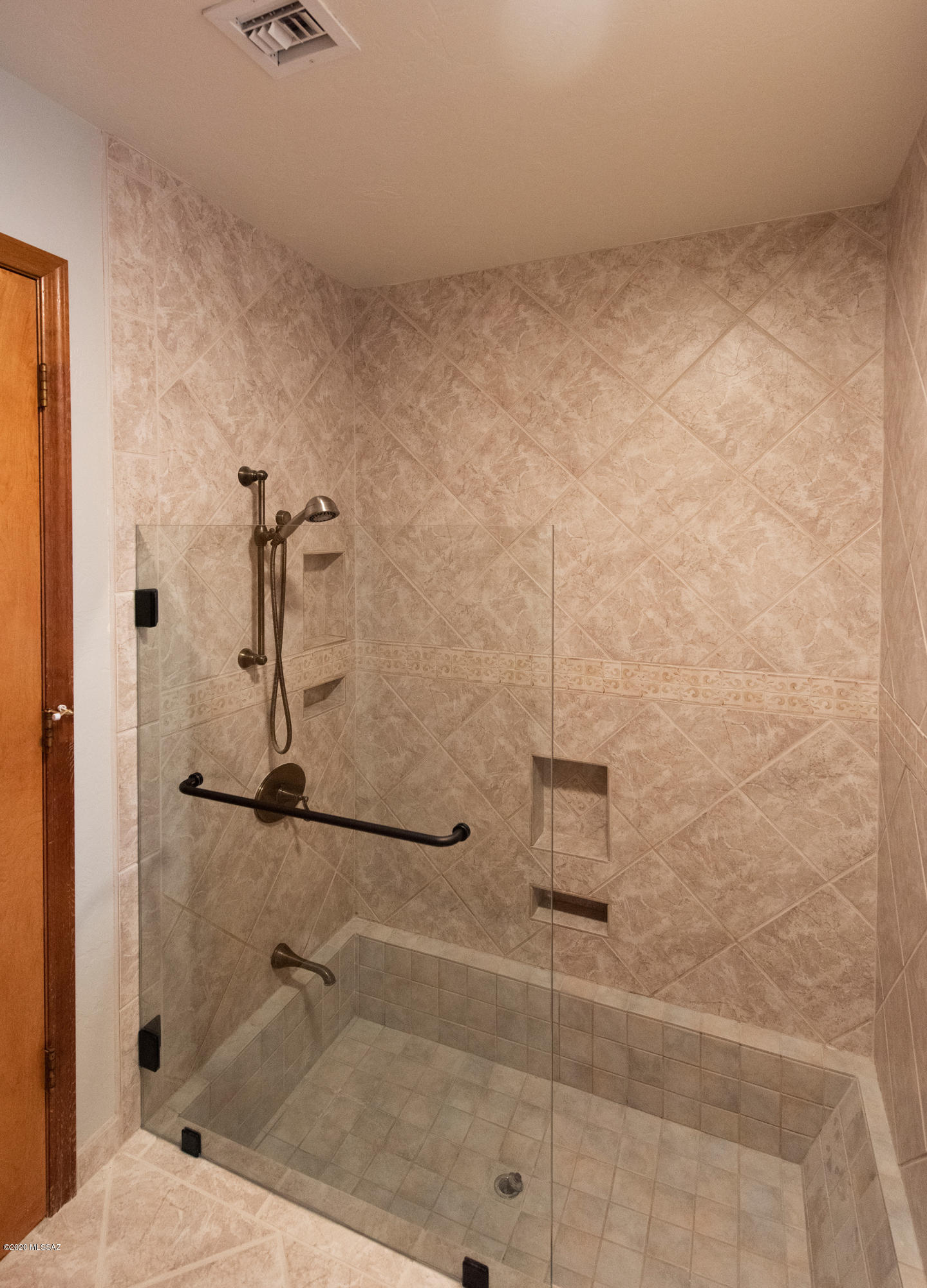Millstone Manor East  (1-10) - Residential