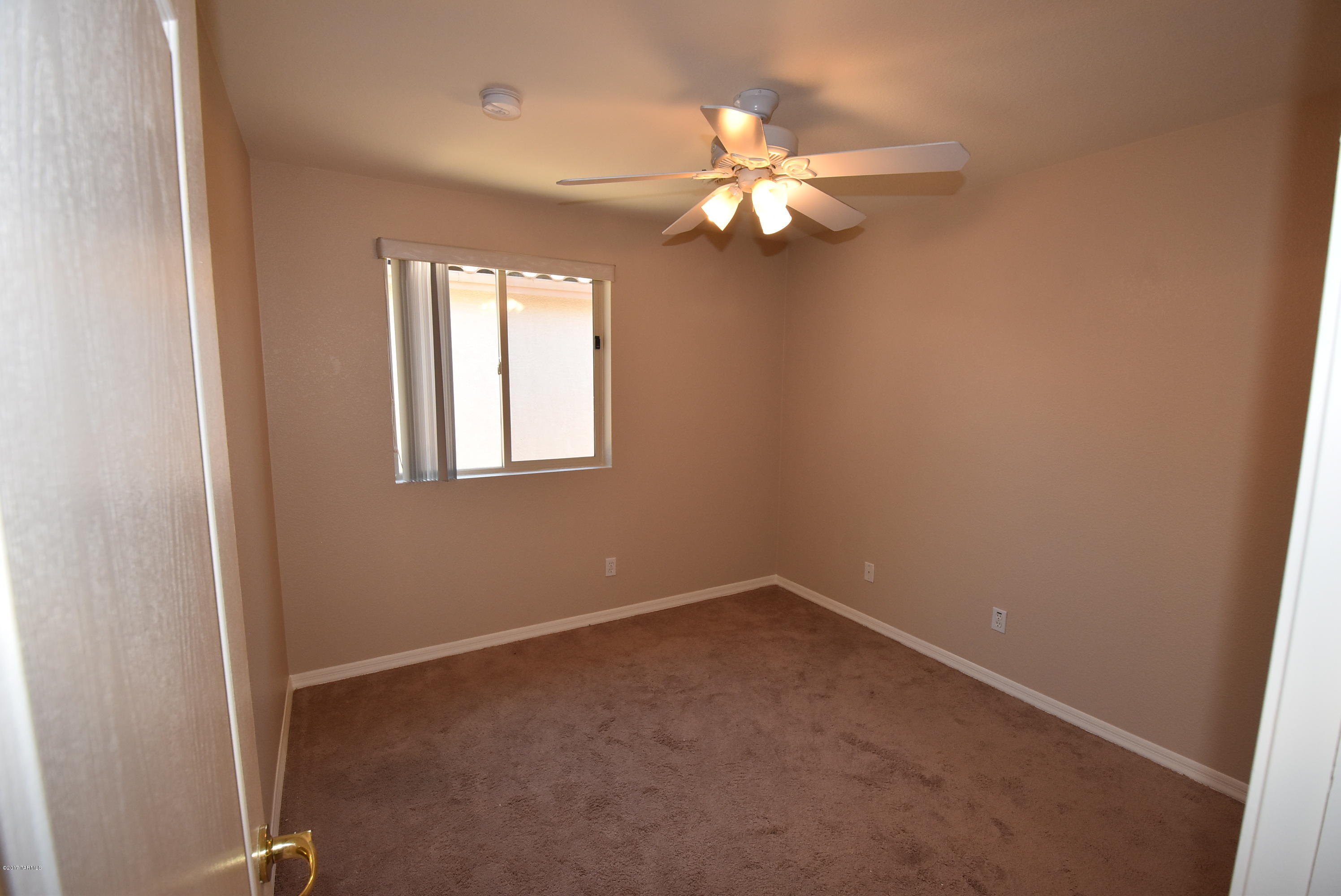 Bluffs (The) 2 - Residential Lease