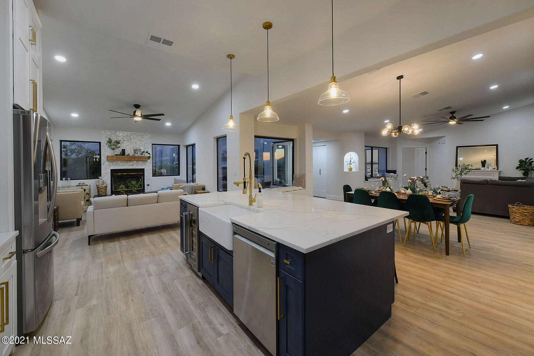 Monte Del Oro (1-187) - Residential
