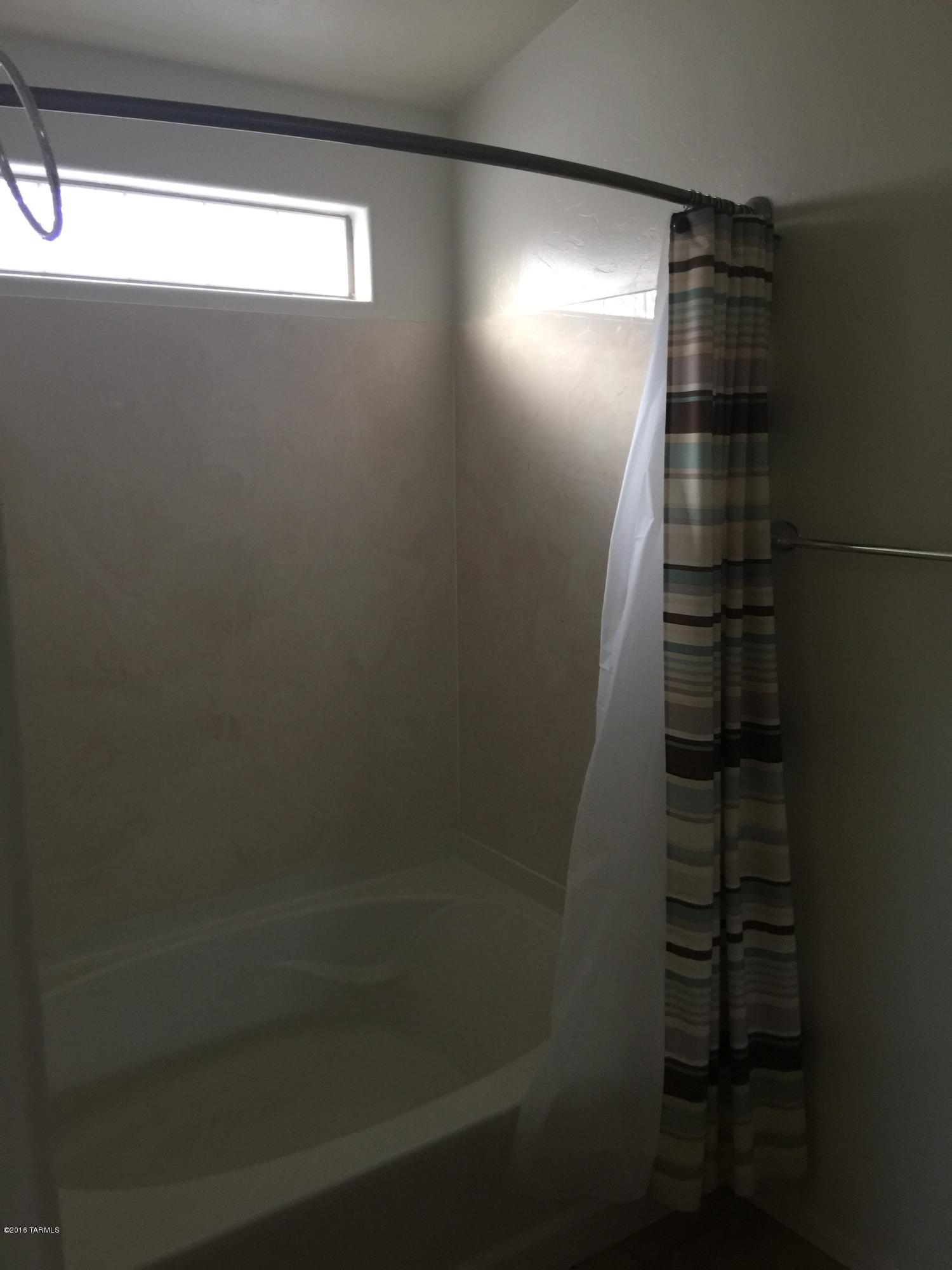 Vista Montana Estates - Residential Lease