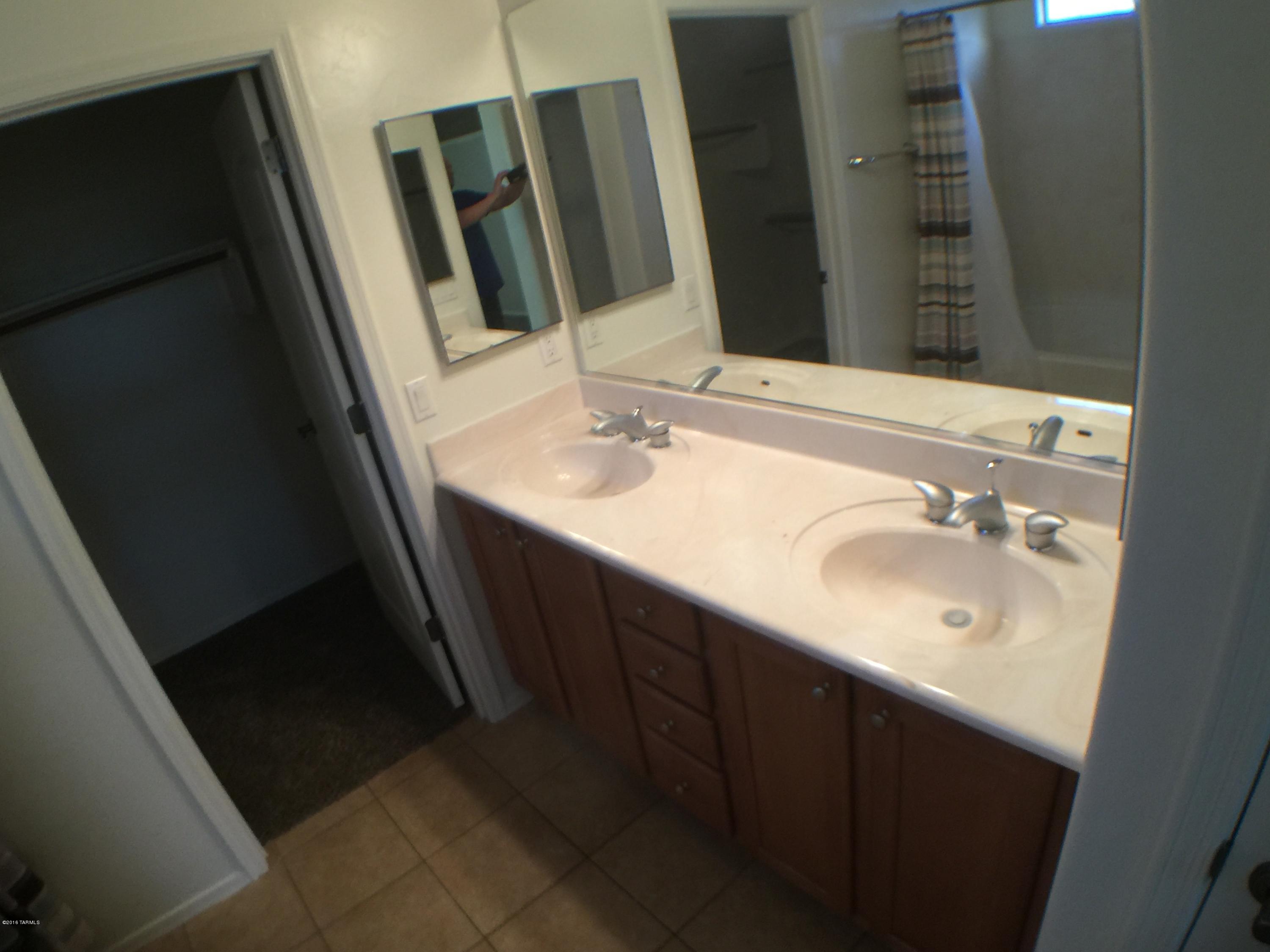 Vista Montana Estates - Residential Lease