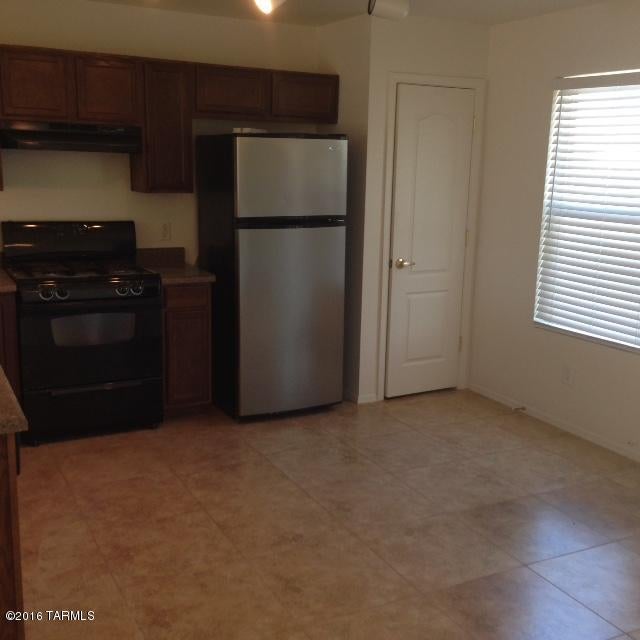 Riverhaven (1-373) - Residential Lease