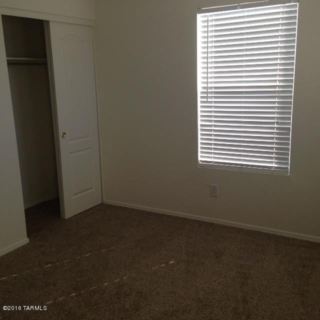 Riverhaven (1-373) - Residential Lease