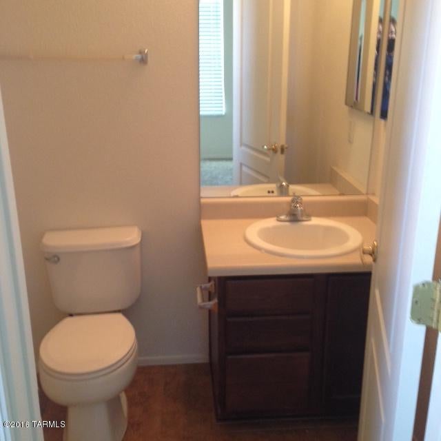 Riverhaven (1-373) - Residential Lease
