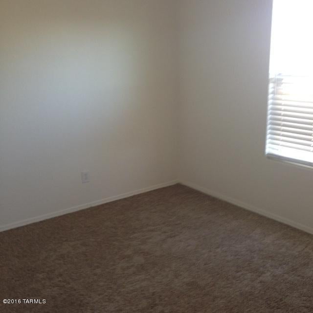 Riverhaven (1-373) - Residential Lease