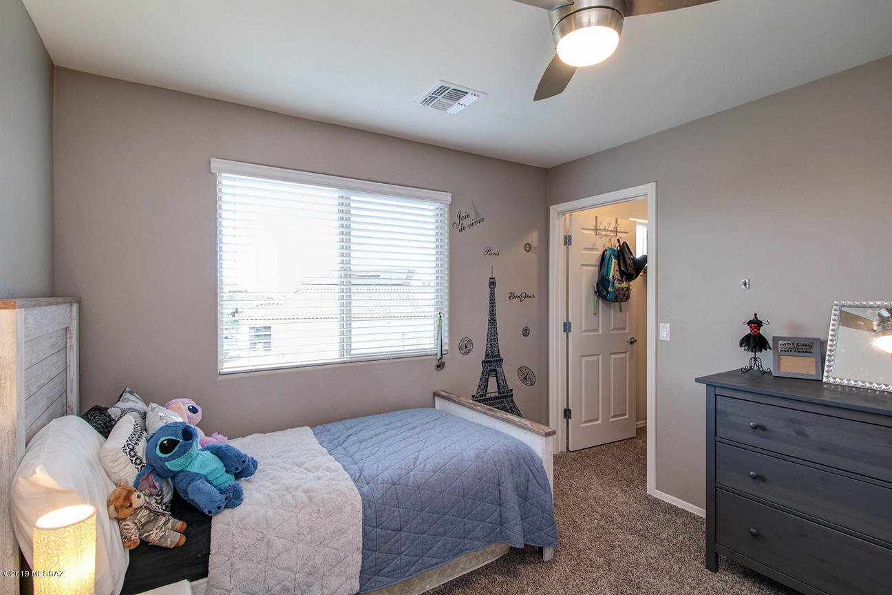 Vista Del Lago Norte SQ20140780198 - Residential