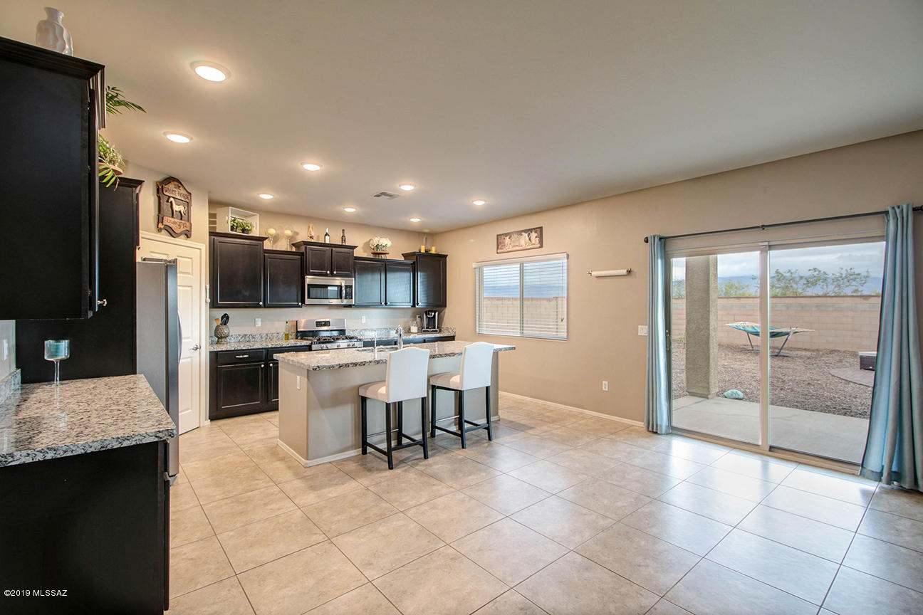 Vista Del Lago Norte SQ20140780198 - Residential
