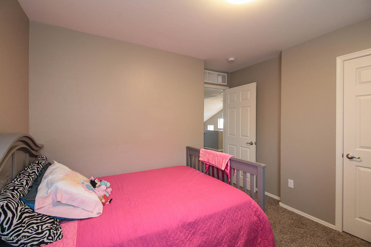 Vista Del Lago Norte SQ20140780198 - Residential