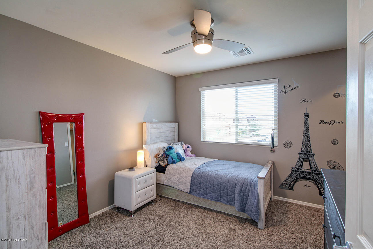 Vista Del Lago Norte SQ20140780198 - Residential