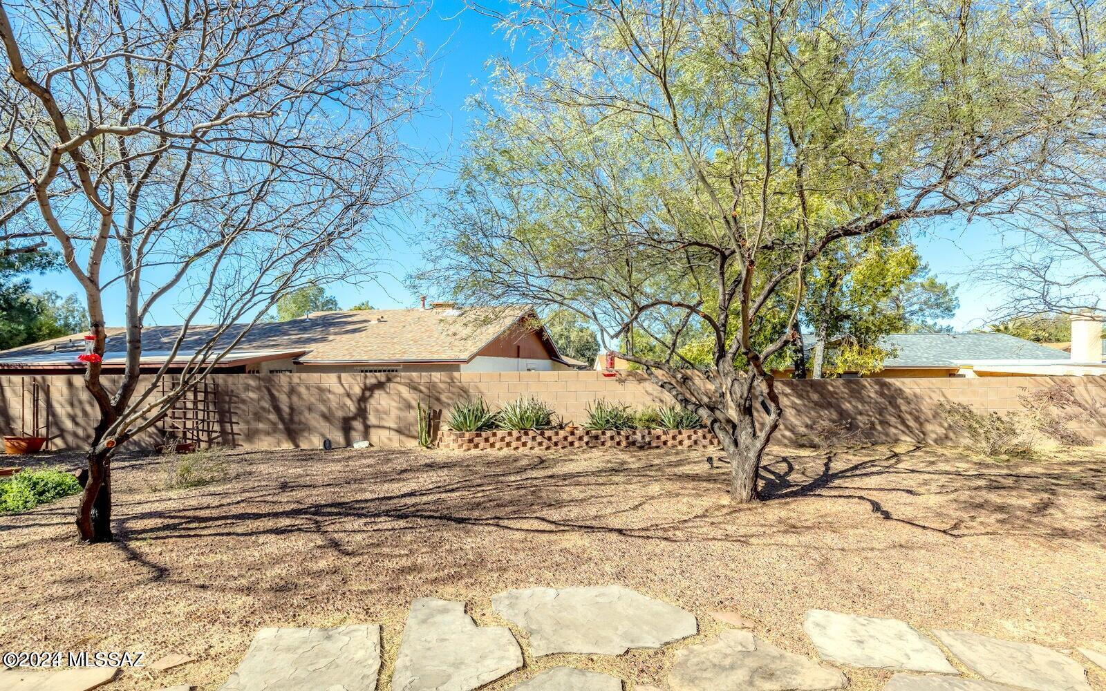 Cottonwood Trails (1-67) - Residential Lease