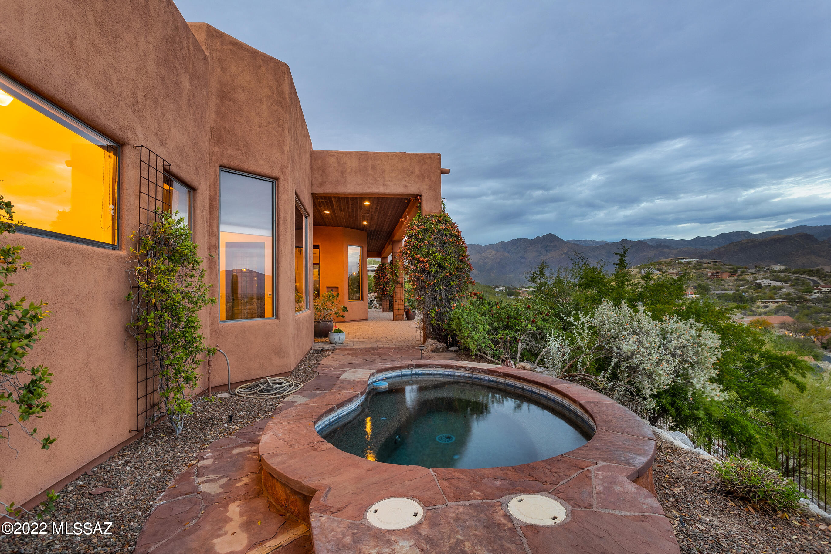 Sabino Mountain (1-290) - Residential